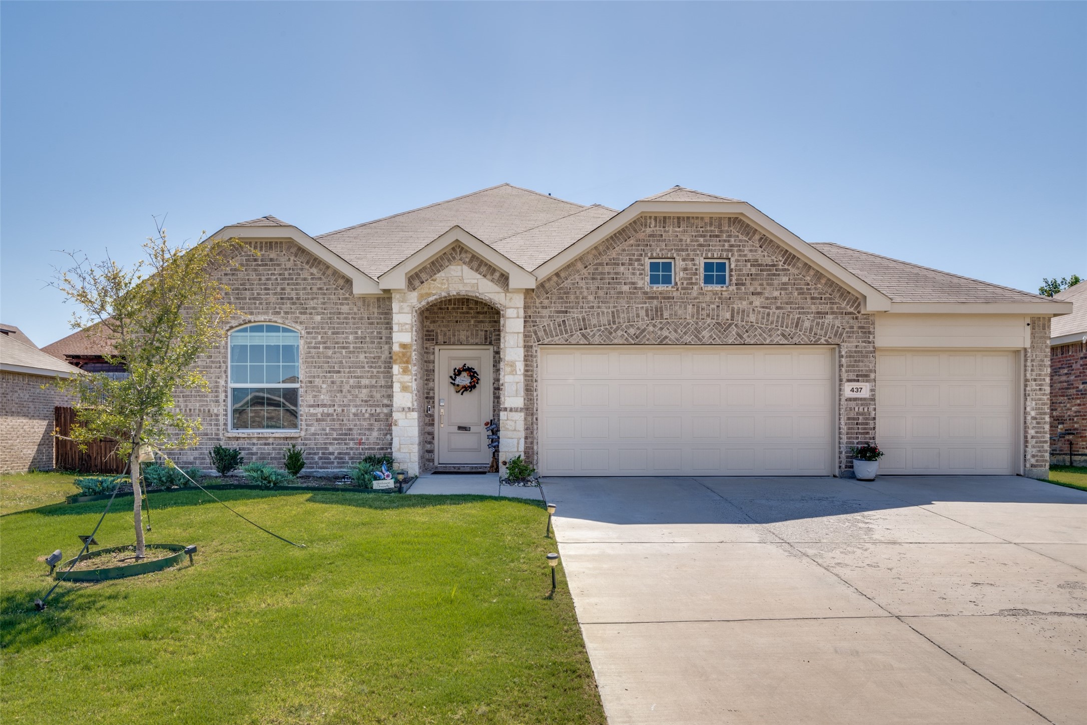 437 Ridge Drive — photo