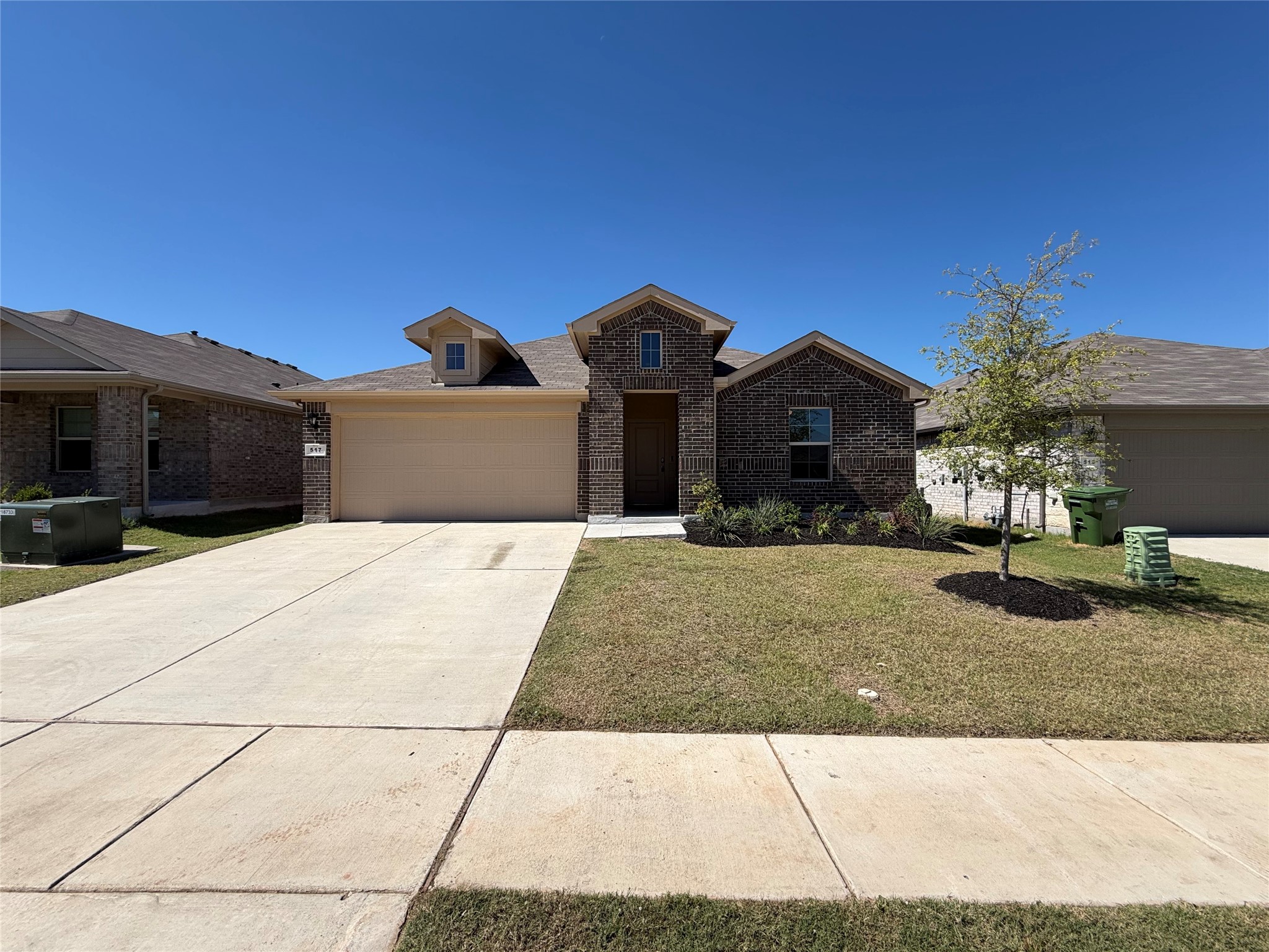517 Bronze Circle W — photo