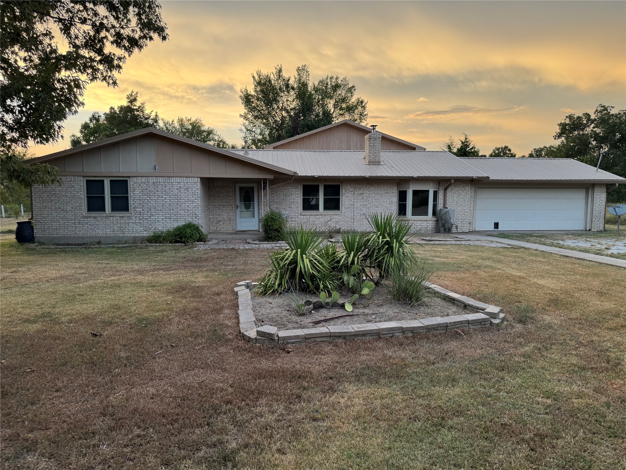 6671 FM 1699 — photo