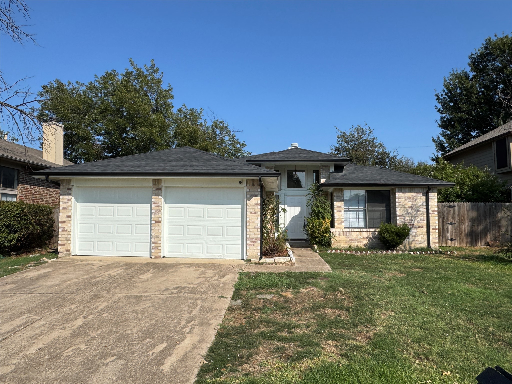6511 Devine Drive — photo