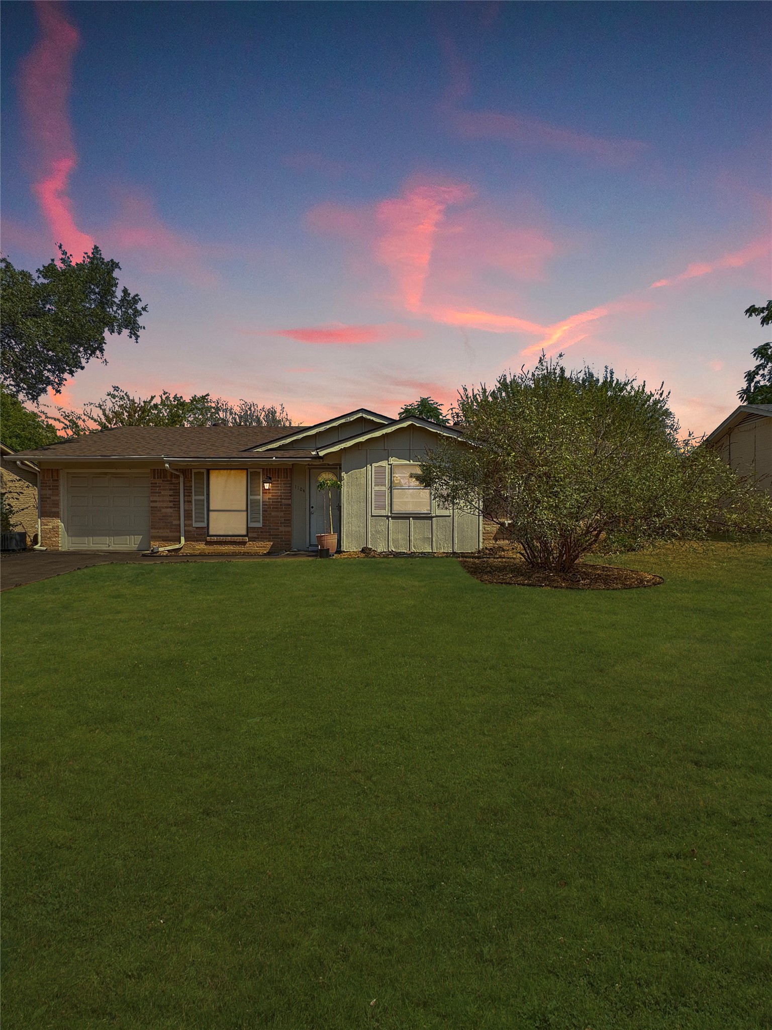 1104 Crane Drive, Euless, TX 76039 — photo 2