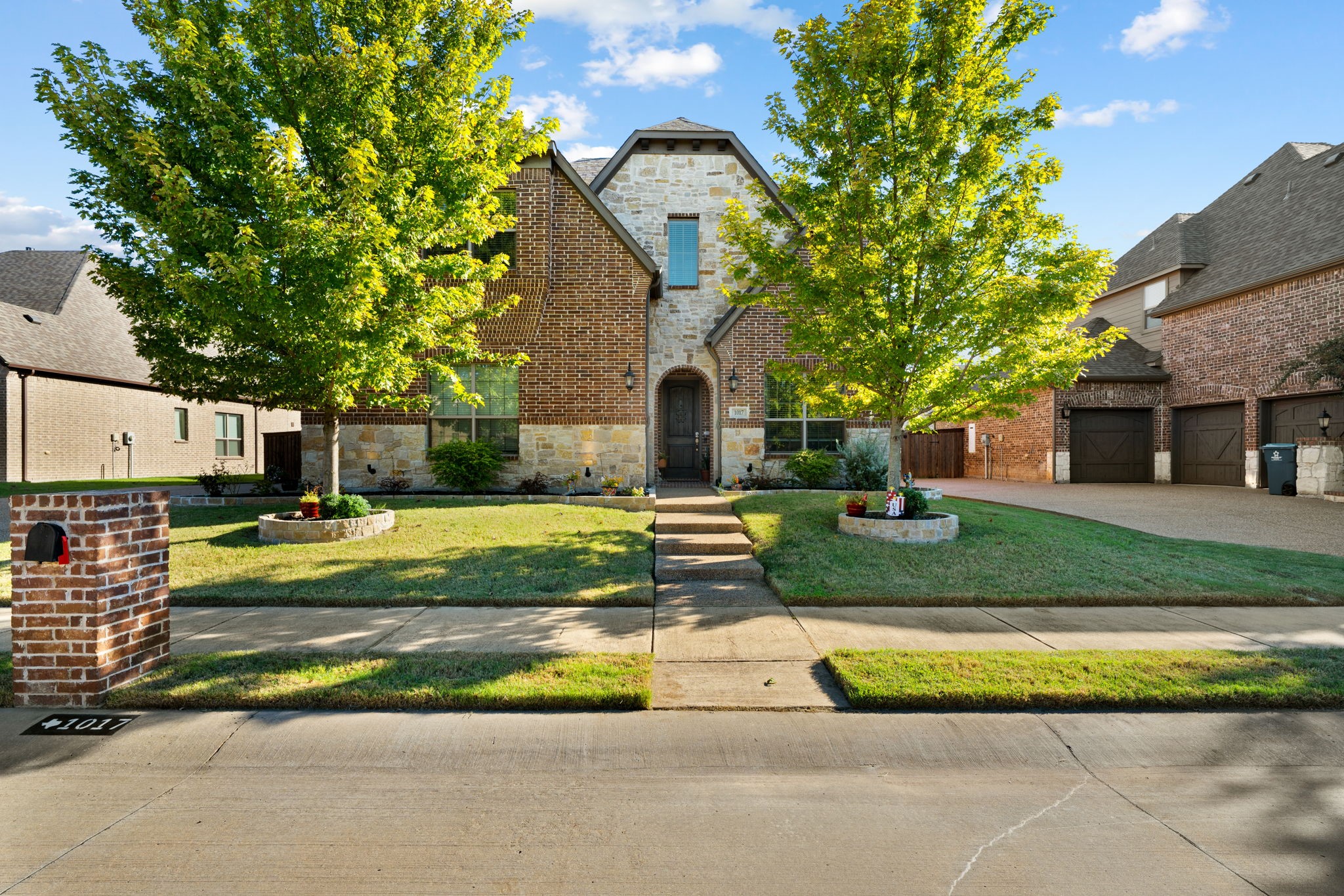1017 Pleasant View Drive — photo