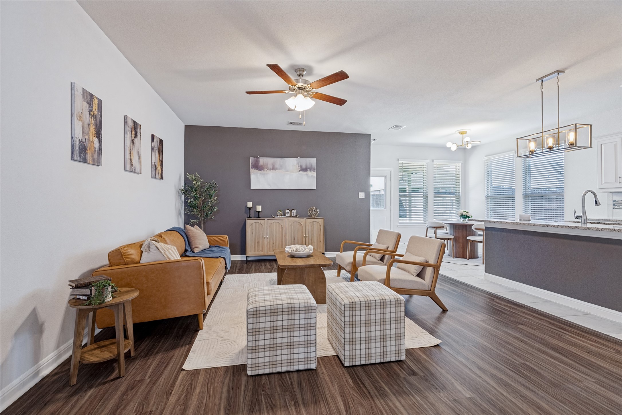 3437 Lauren Street — photo
