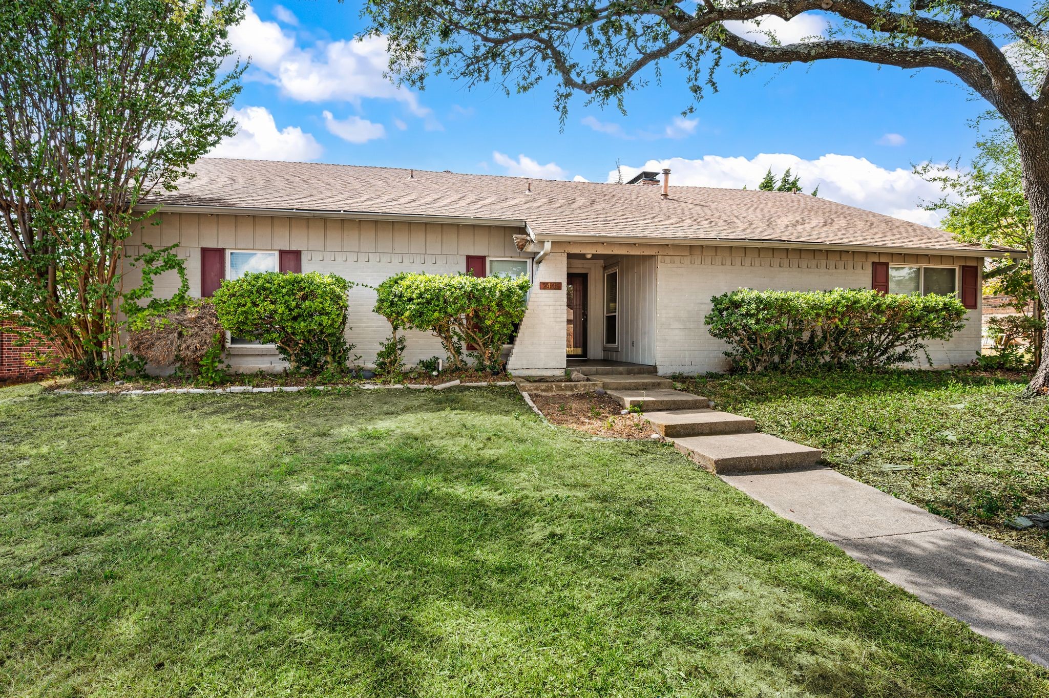 2405 Ridgewood Drive — photo