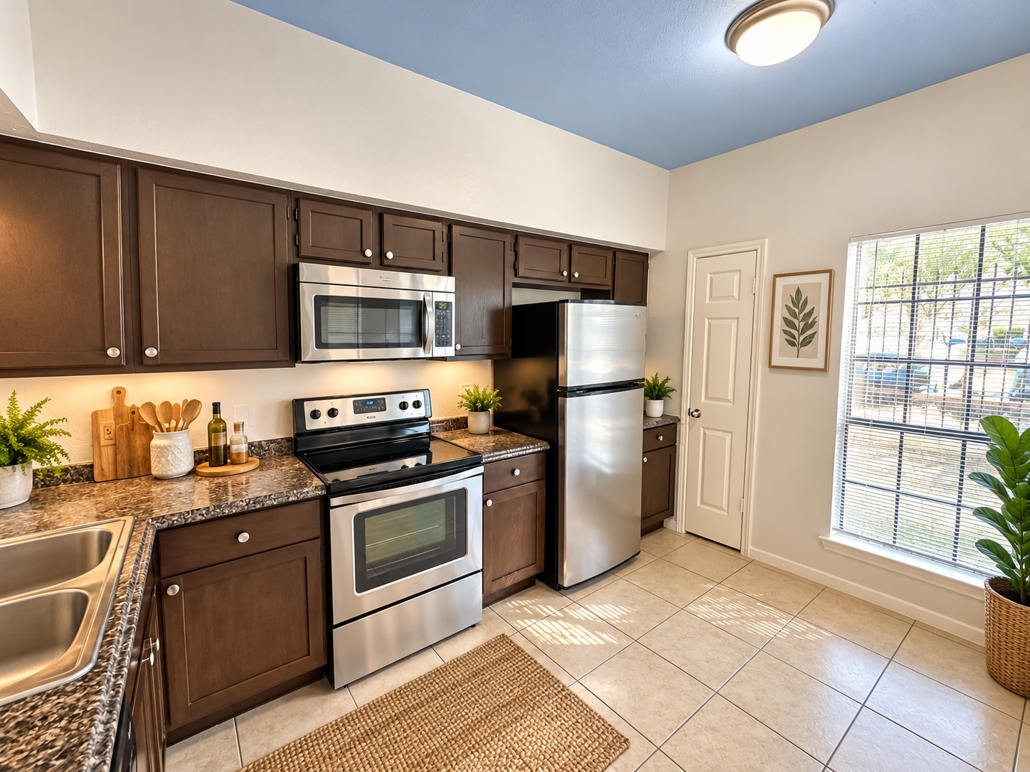 9601 Forest Lane Unit 512 — photo