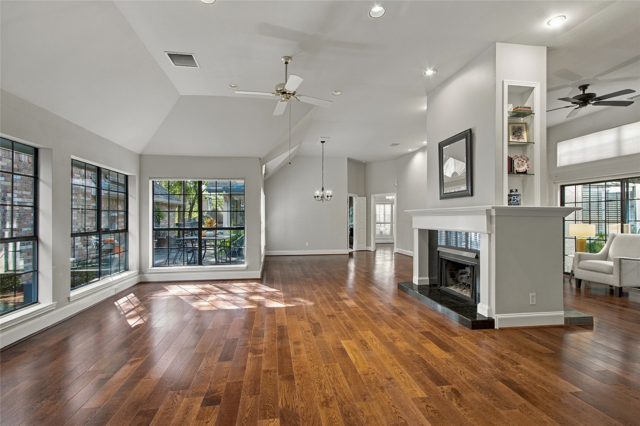 2614 Rockport Circle — photo