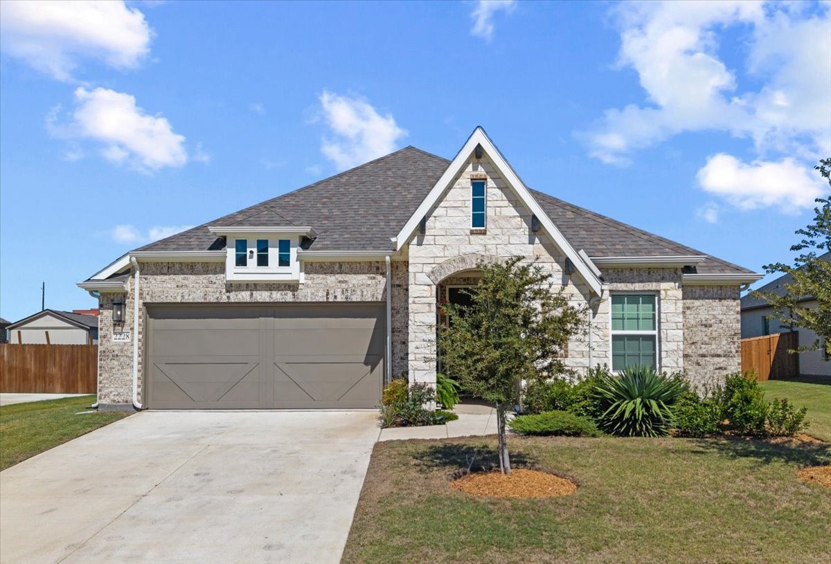 2228 Garnet Drive — photo