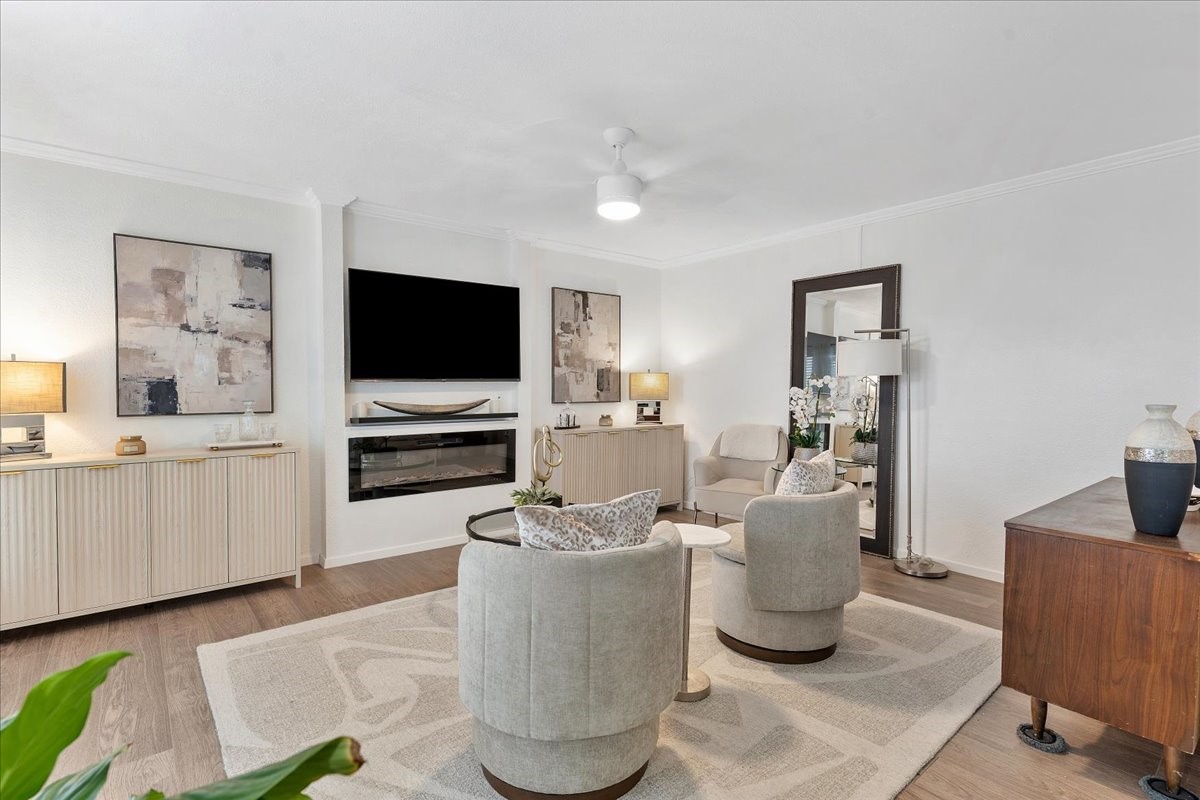 1106 Country Club Lane Unit 101 — photo