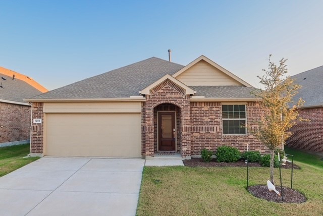 1203 Mahogany Lane — photo