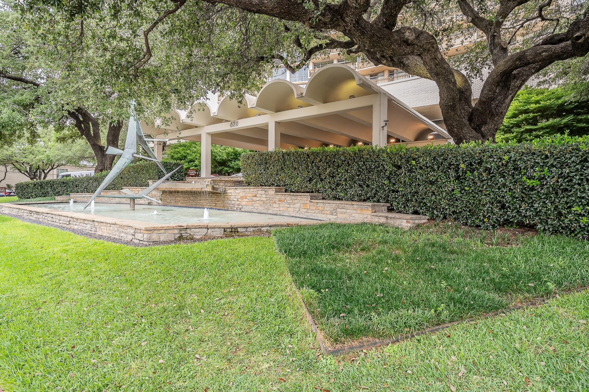 6211 W Northwest Highway Unit 2801 — photo