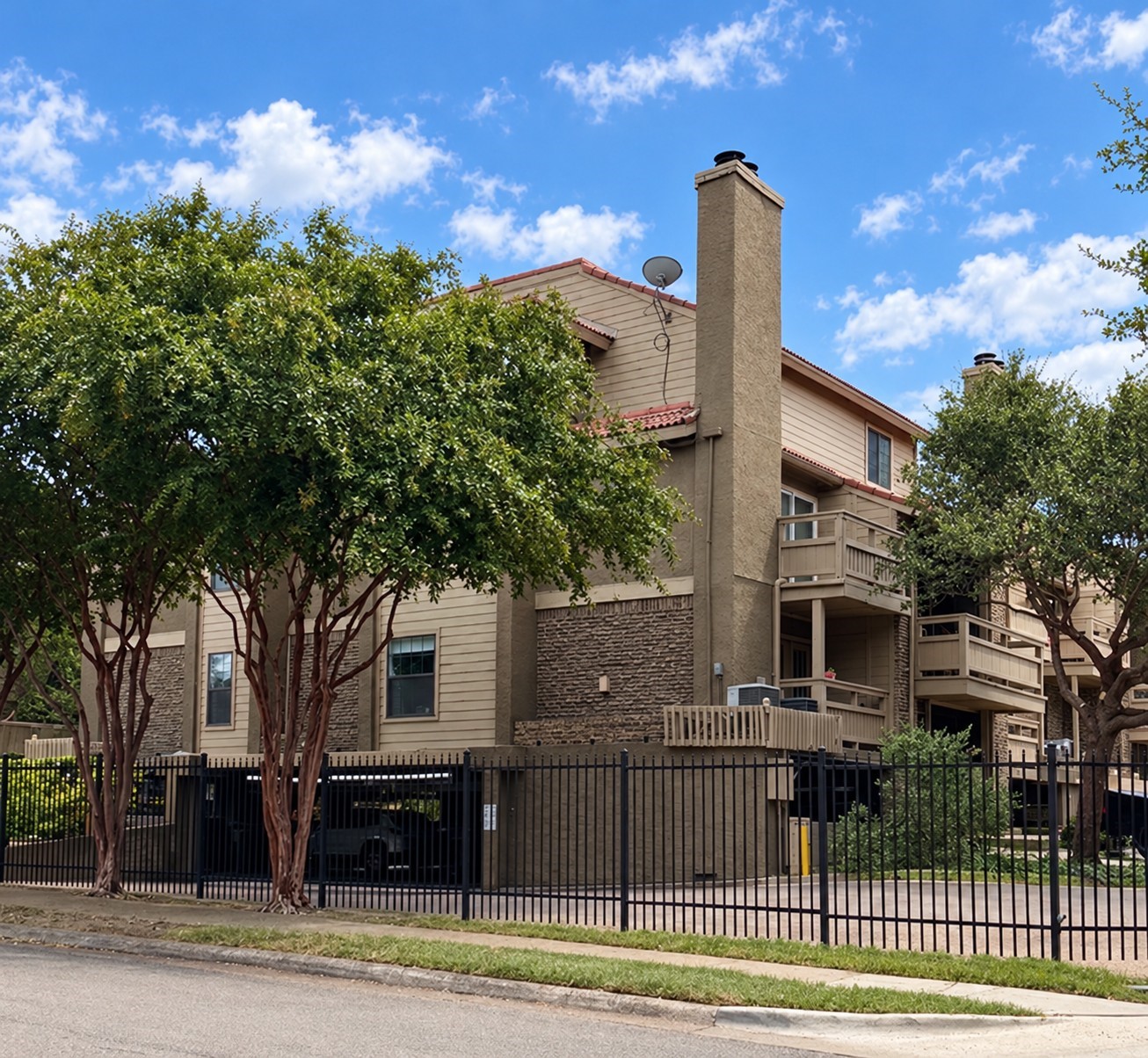 5200 Martel Avenue Unit 6G — photo