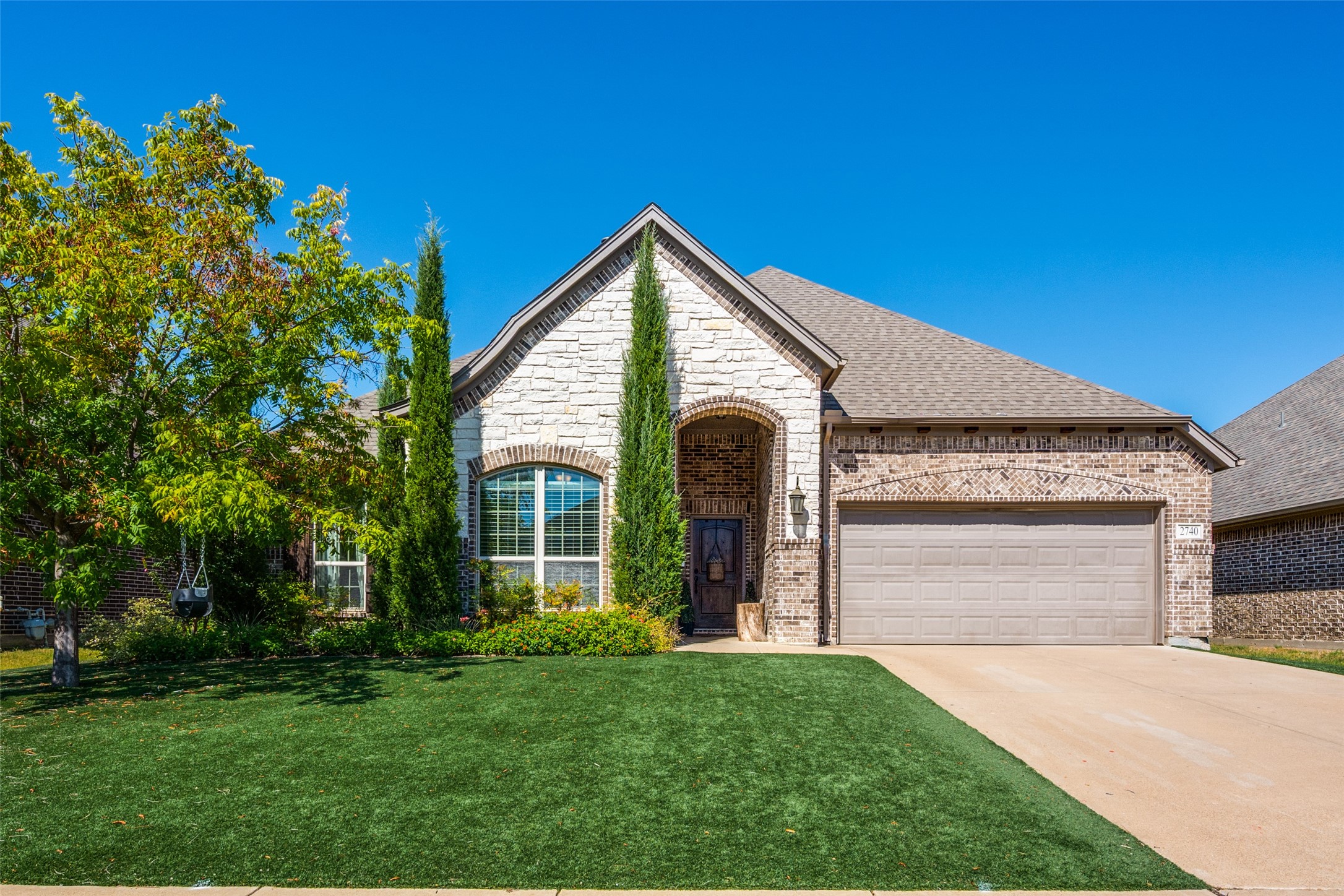 2740 Chimney Rock Road — photo
