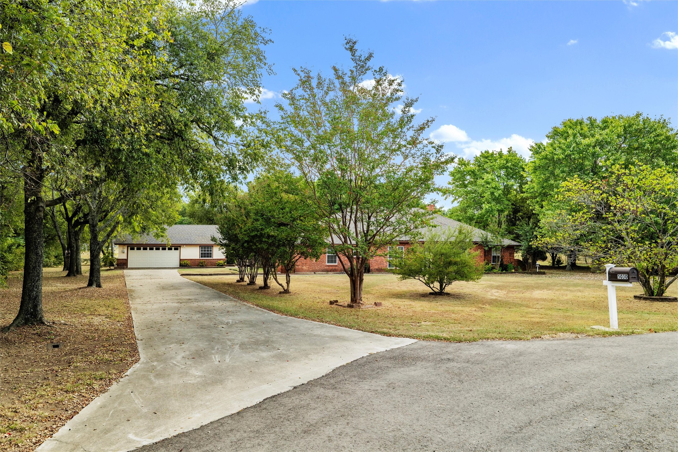 5030 Diamond Creek Drive — photo