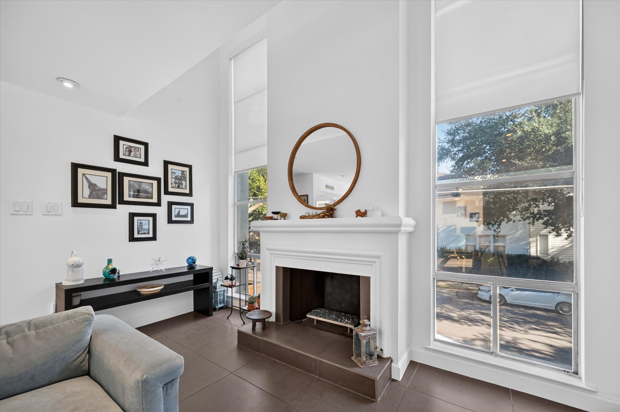 4003 Gilbert Avenue Unit 7 — photo