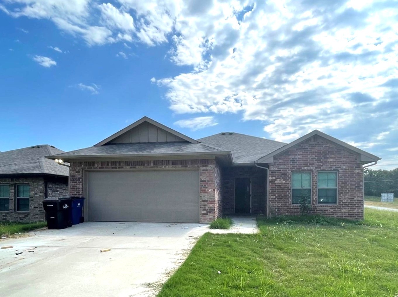 700 E Bullock Street — photo