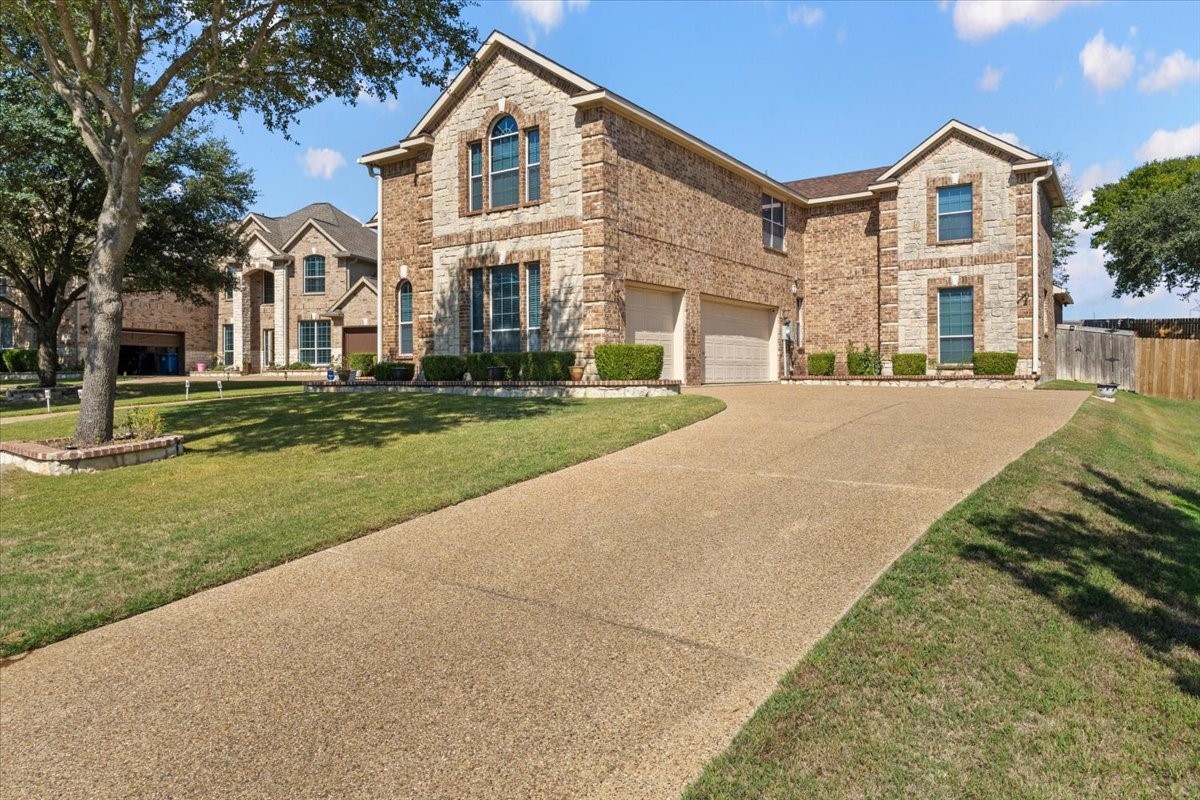 1129 Northlake Drive — photo