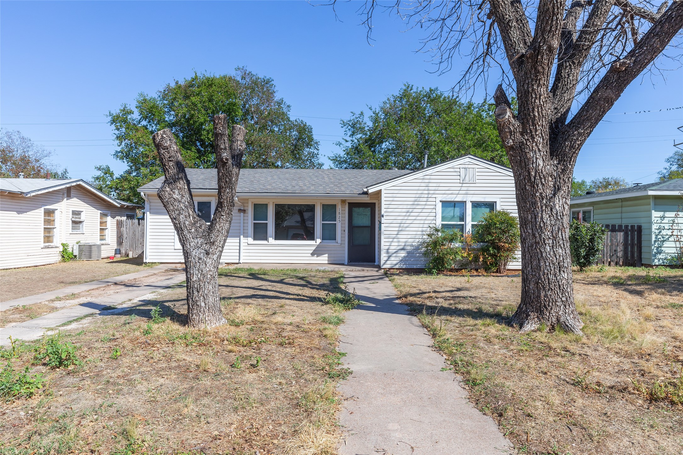 1825 Marshall Street — photo