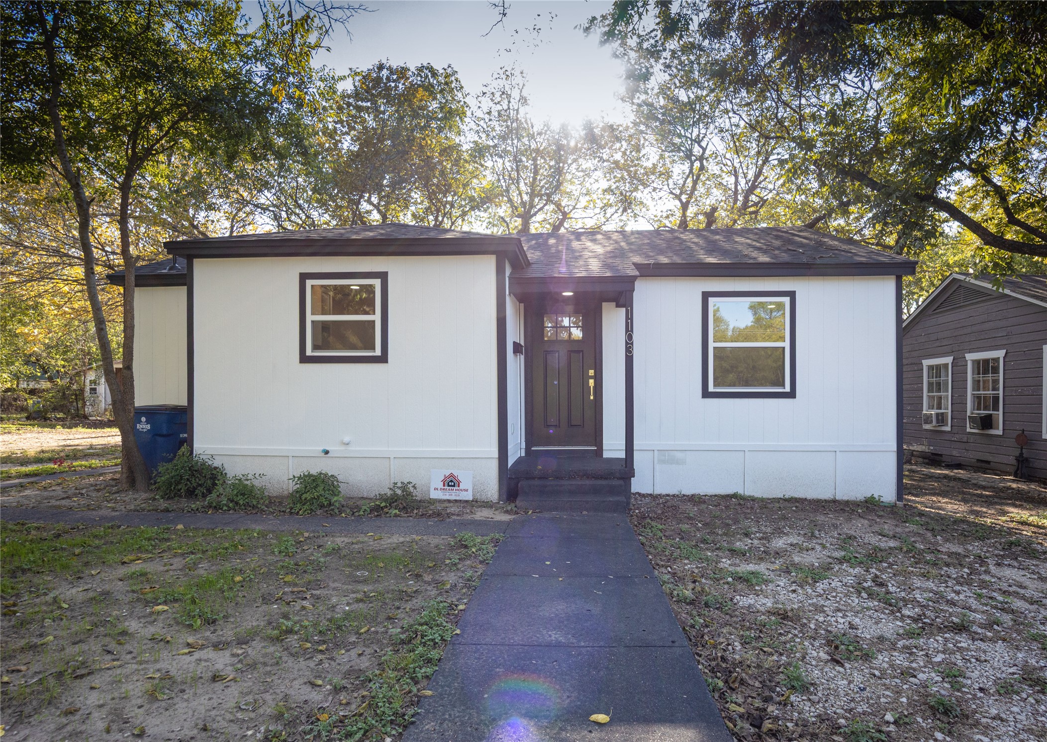 1103 N Sherman Street — photo