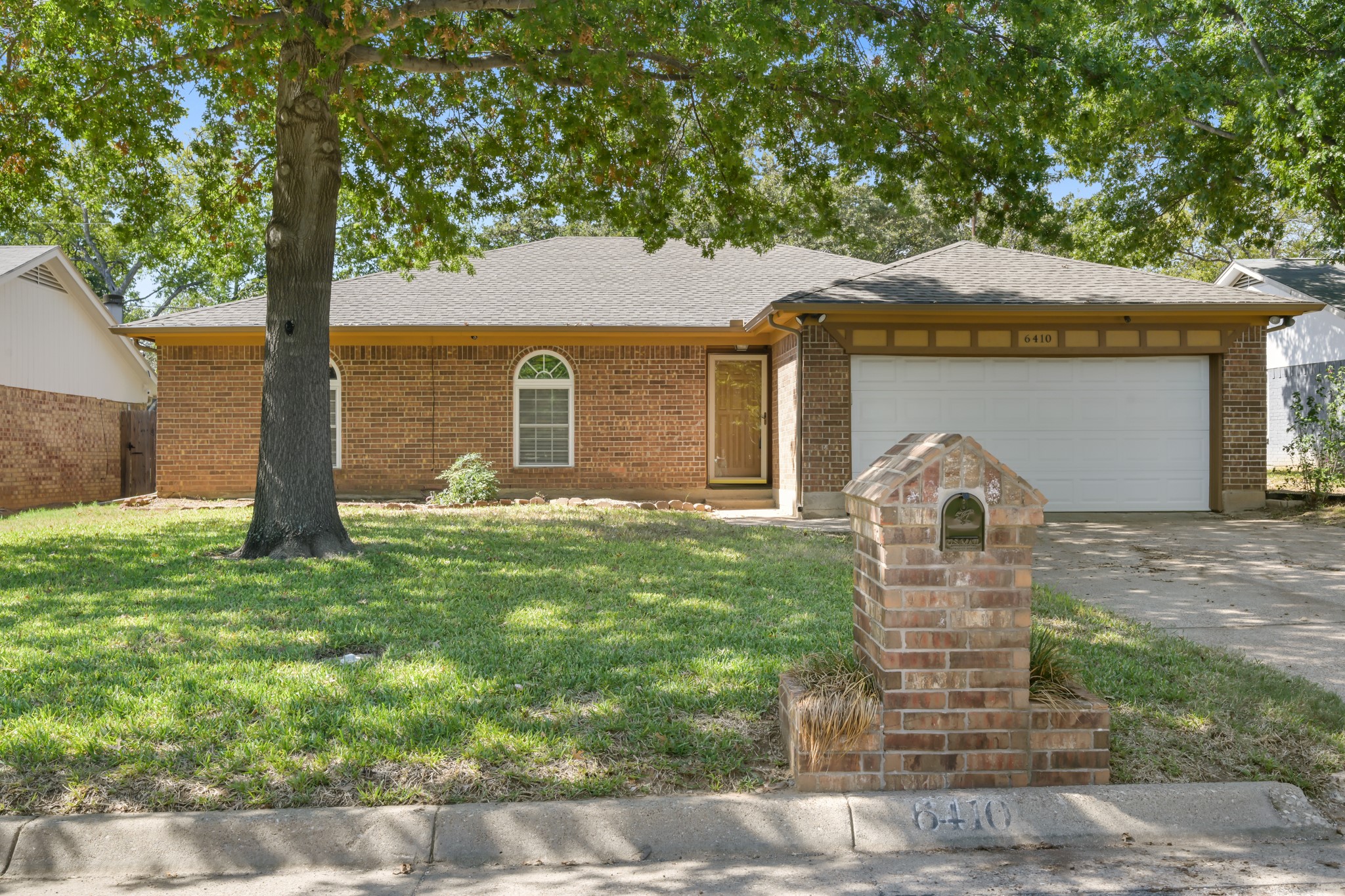 6410 Willow Springs Drive — photo