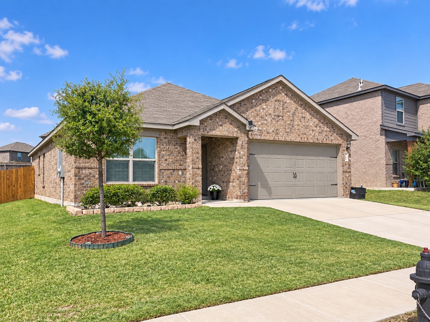 220 Drifter Drive — photo