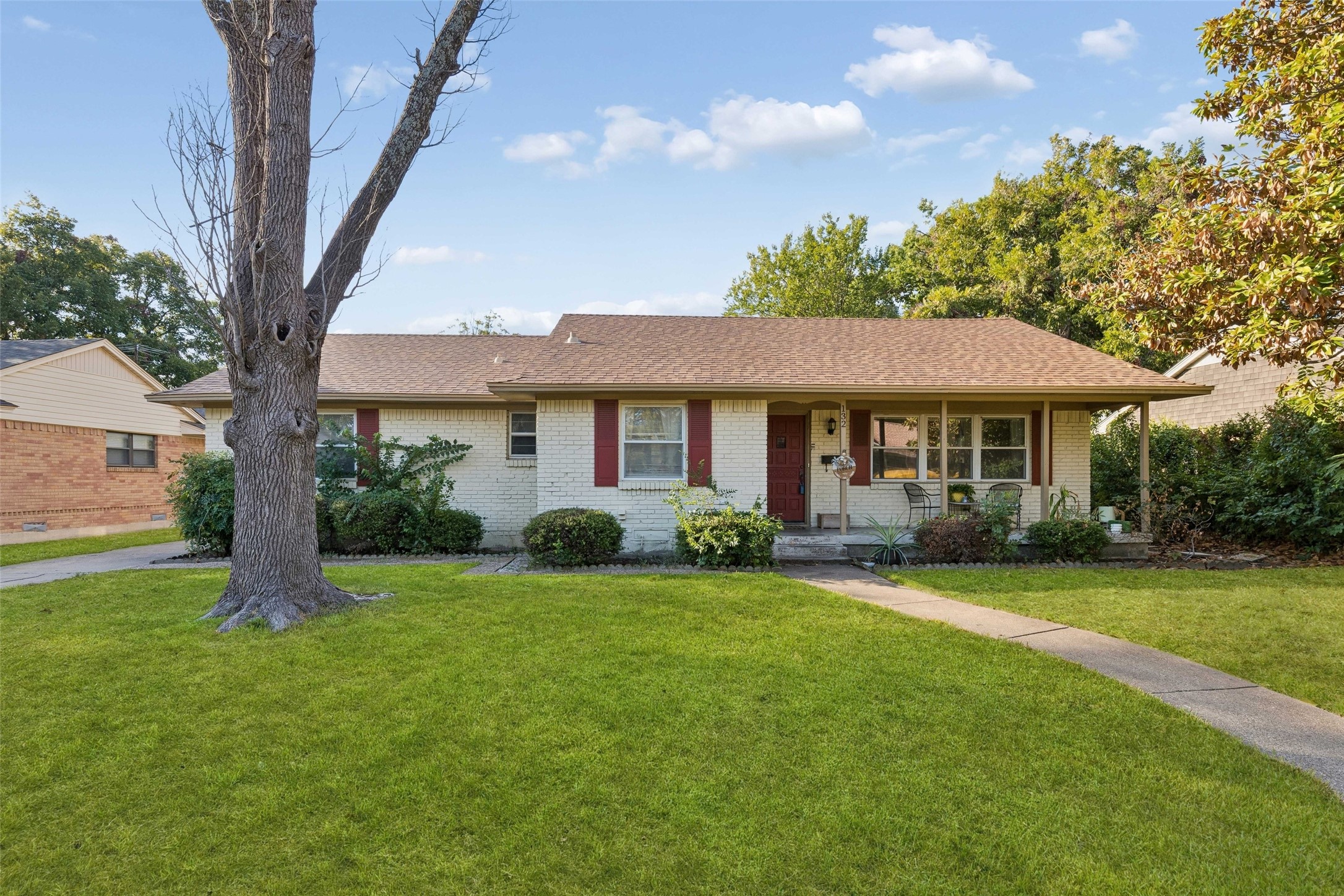 132 W Kenwood Drive — photo