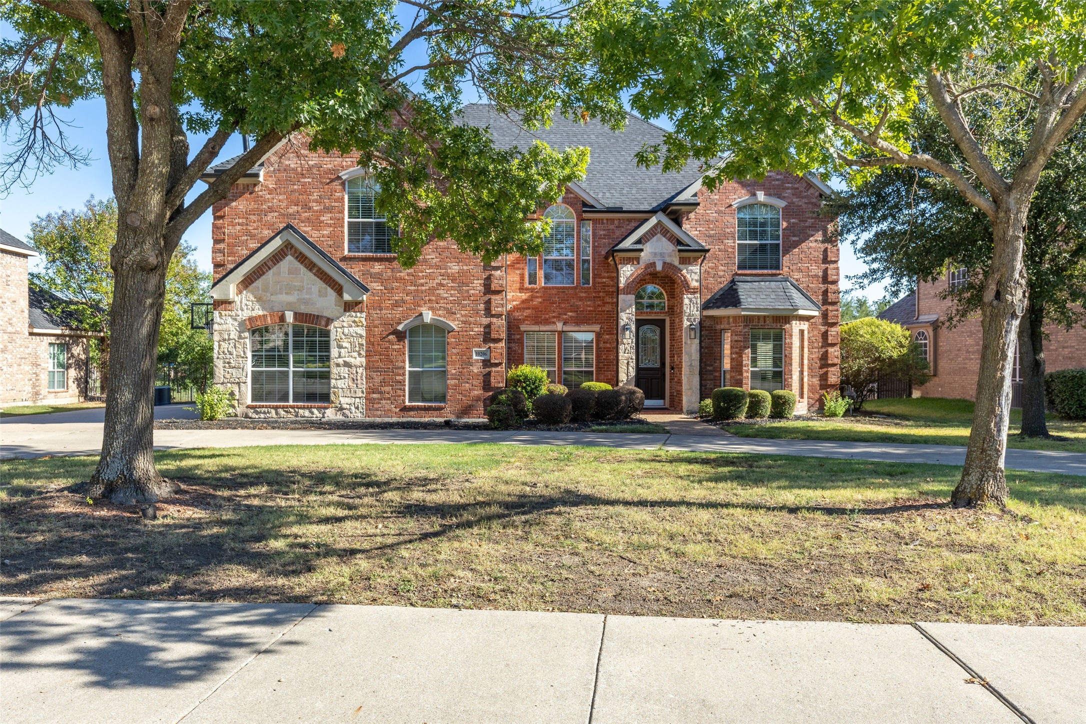 10206 Broadmoor Lane — photo