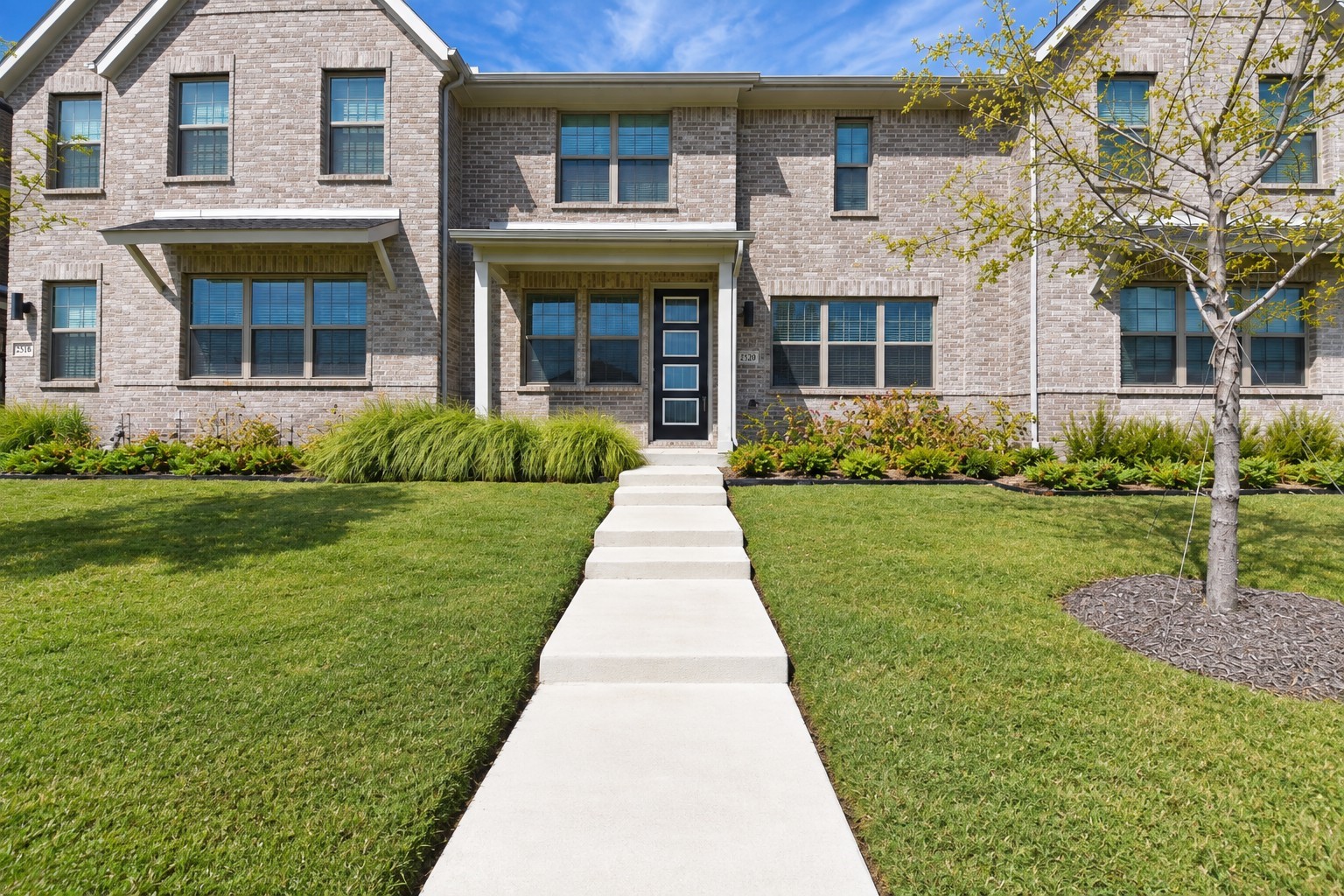 2520 Red Tailed Hawk Lane — photo