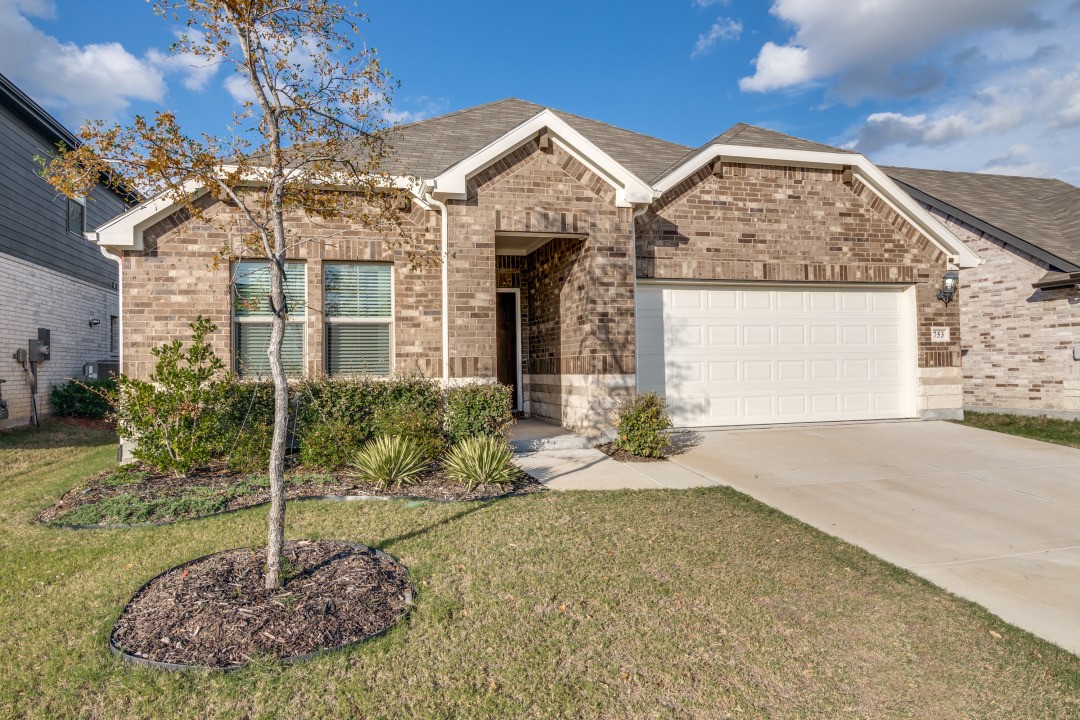 753 Poppy Lane — photo