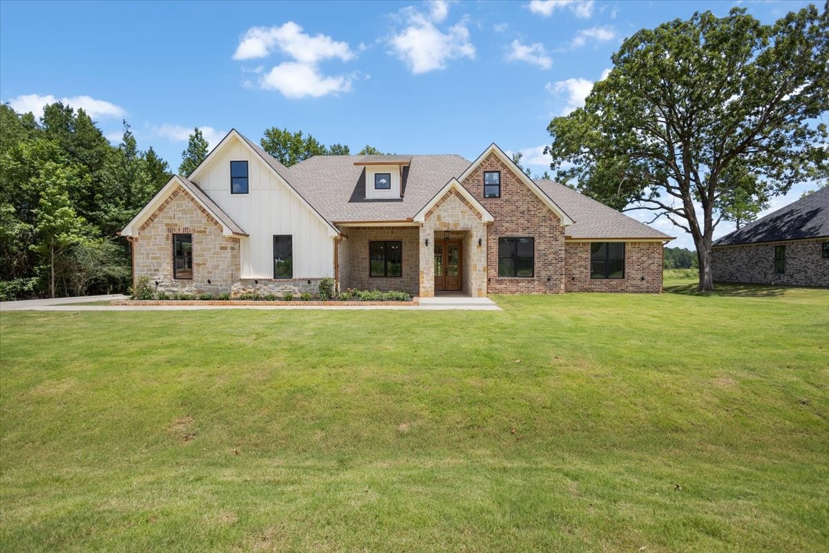 13920 Cedar Hill — photo
