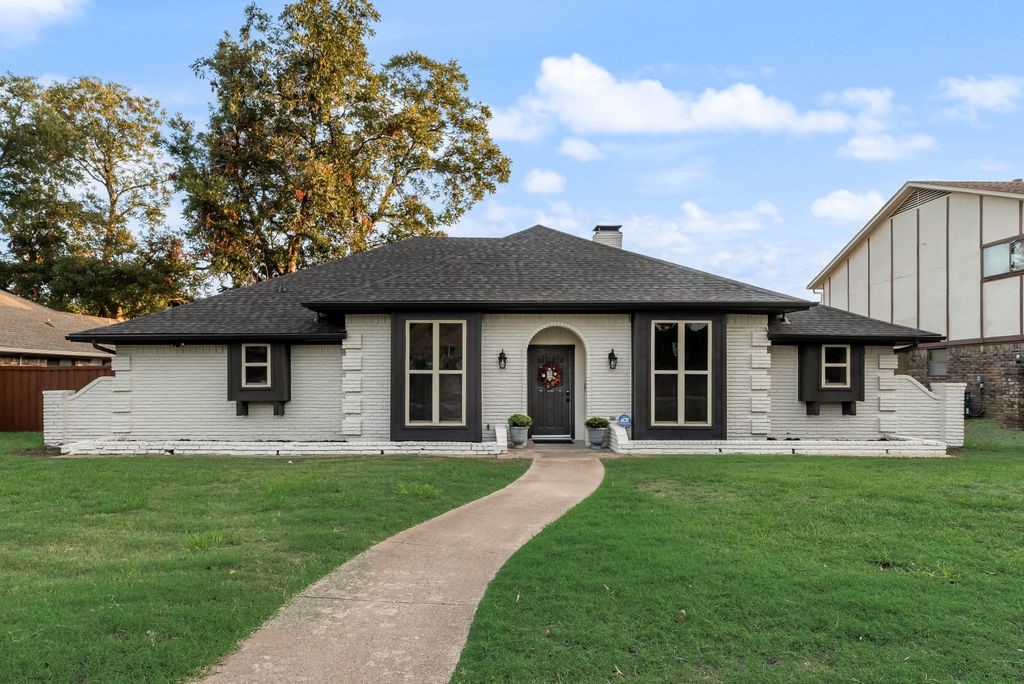 5864 Winding Woods Trail — photo