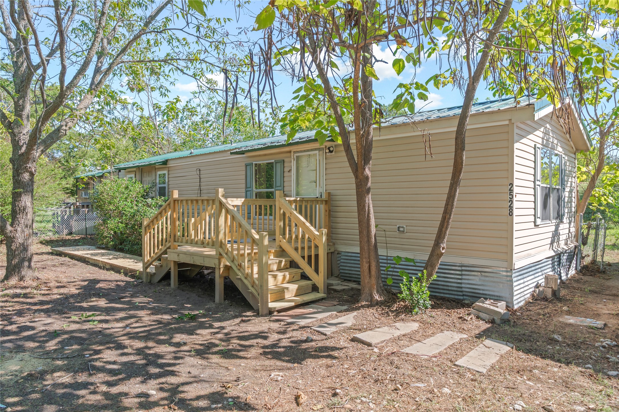 2528 Baywood Drive — photo
