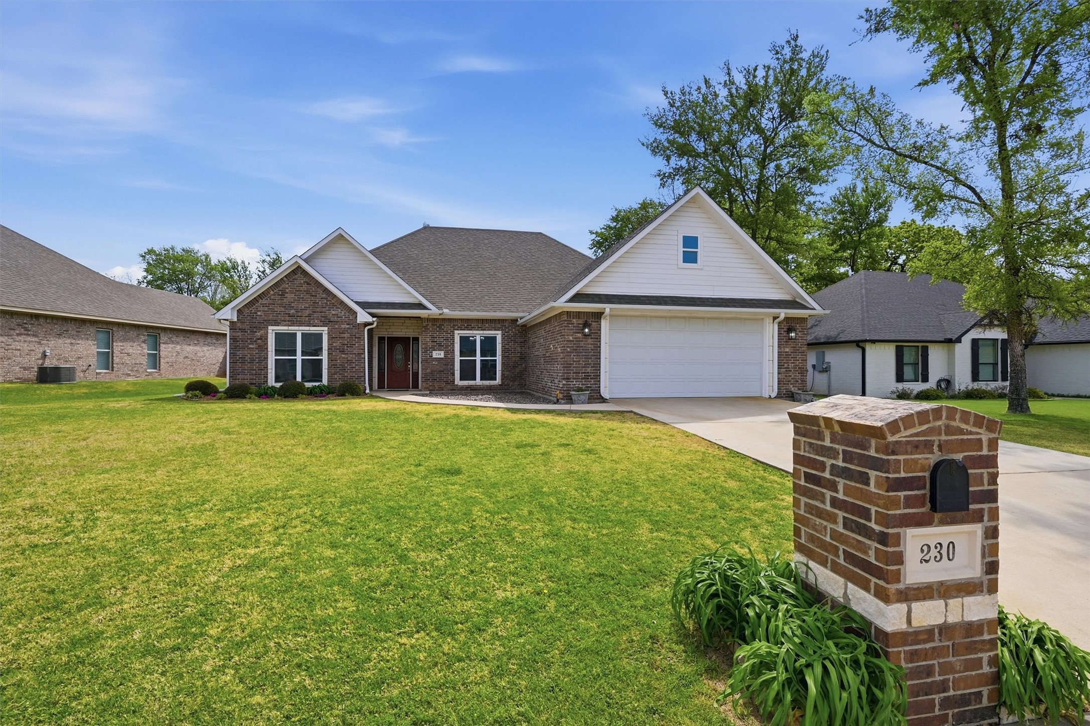 230 Bent Oak Drive — photo