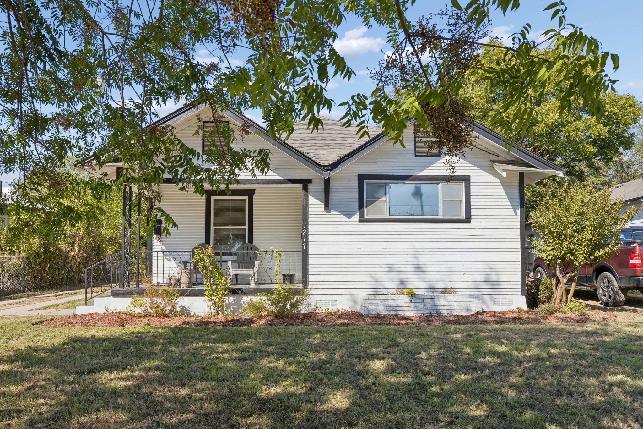 1217 Verbena Street — photo