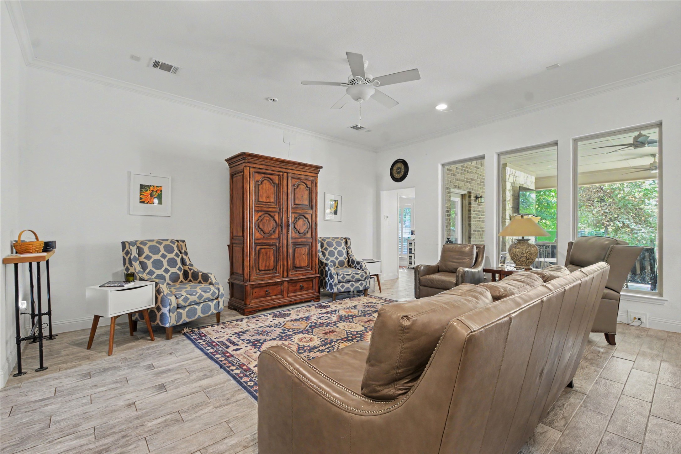 116 E 8th Street, Irving, TX 75060 — photo 2