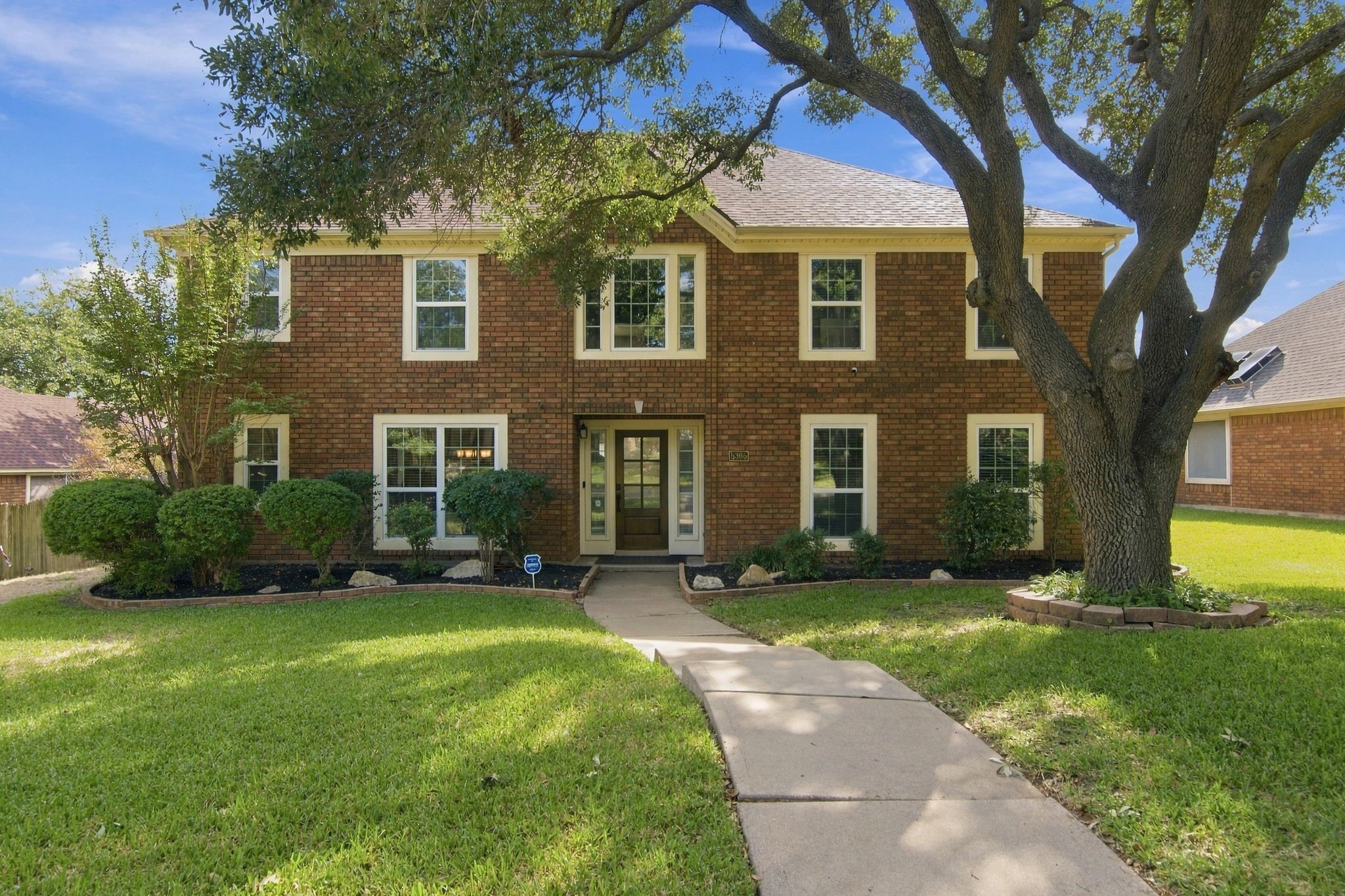 5305 Summer Court — photo