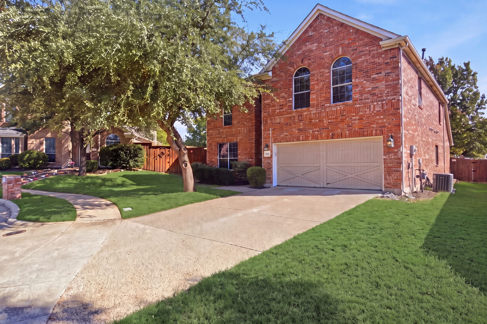 705 Royal Crest Court — photo