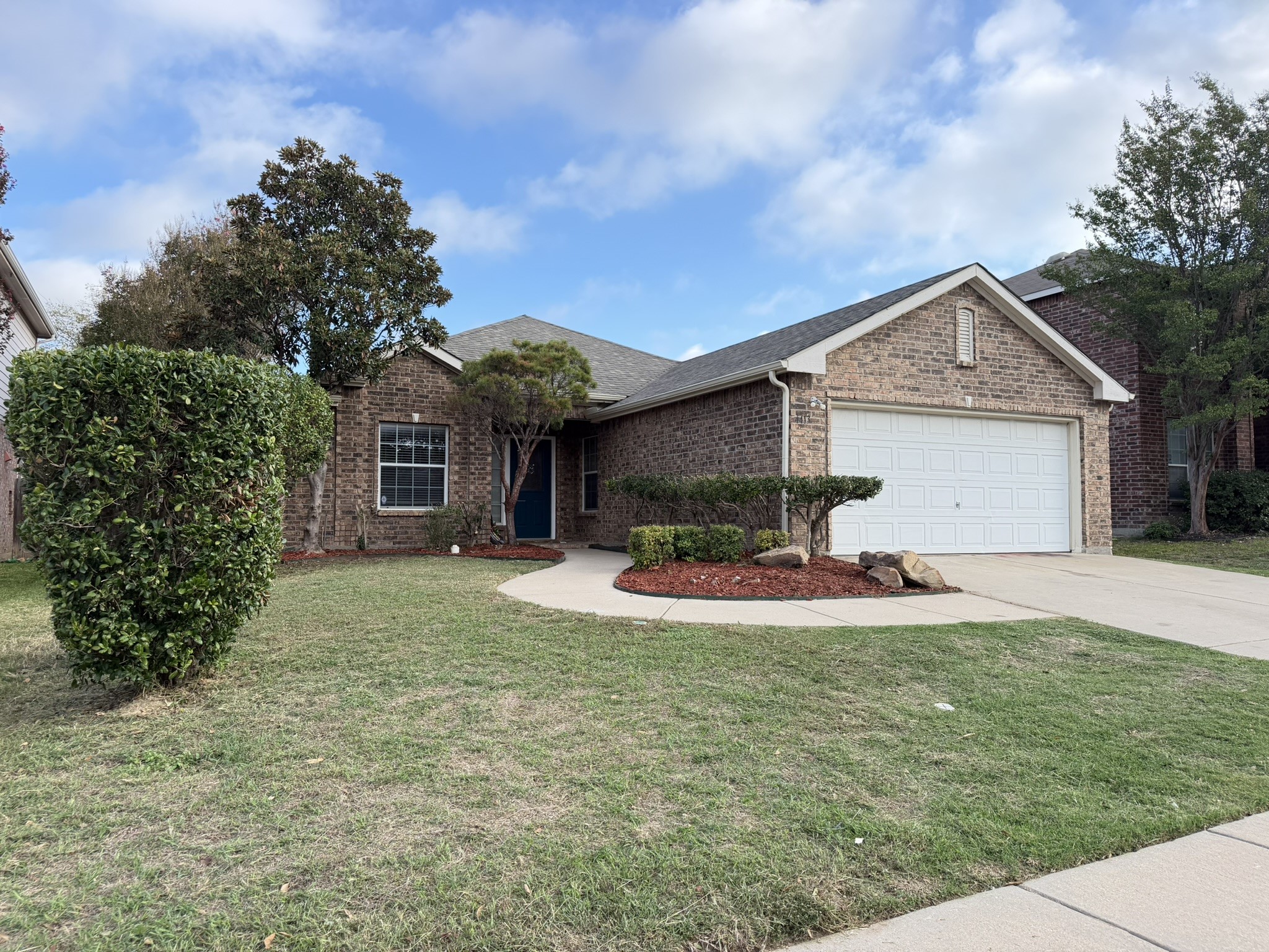 4413 Chris Drive — photo