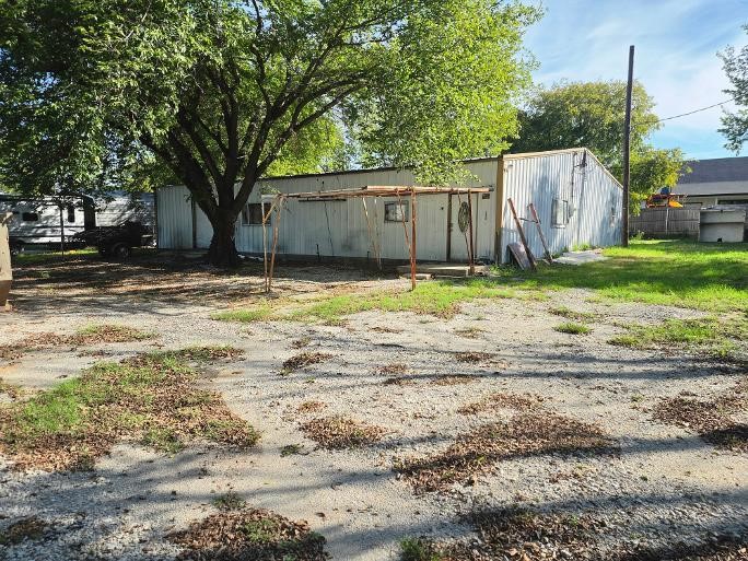 206 N Stadium Drive — photo