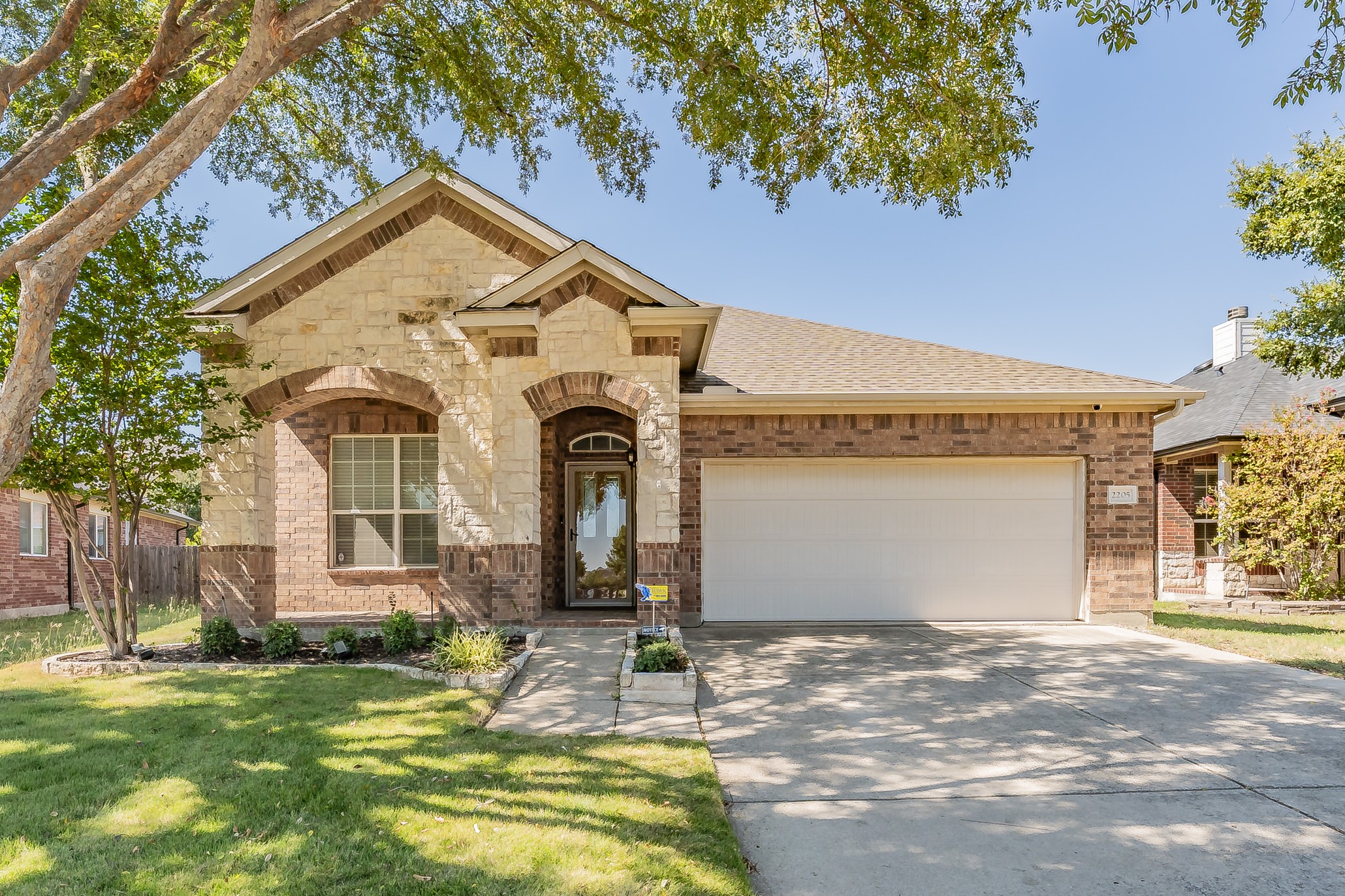 2205 Clairborne Drive — photo