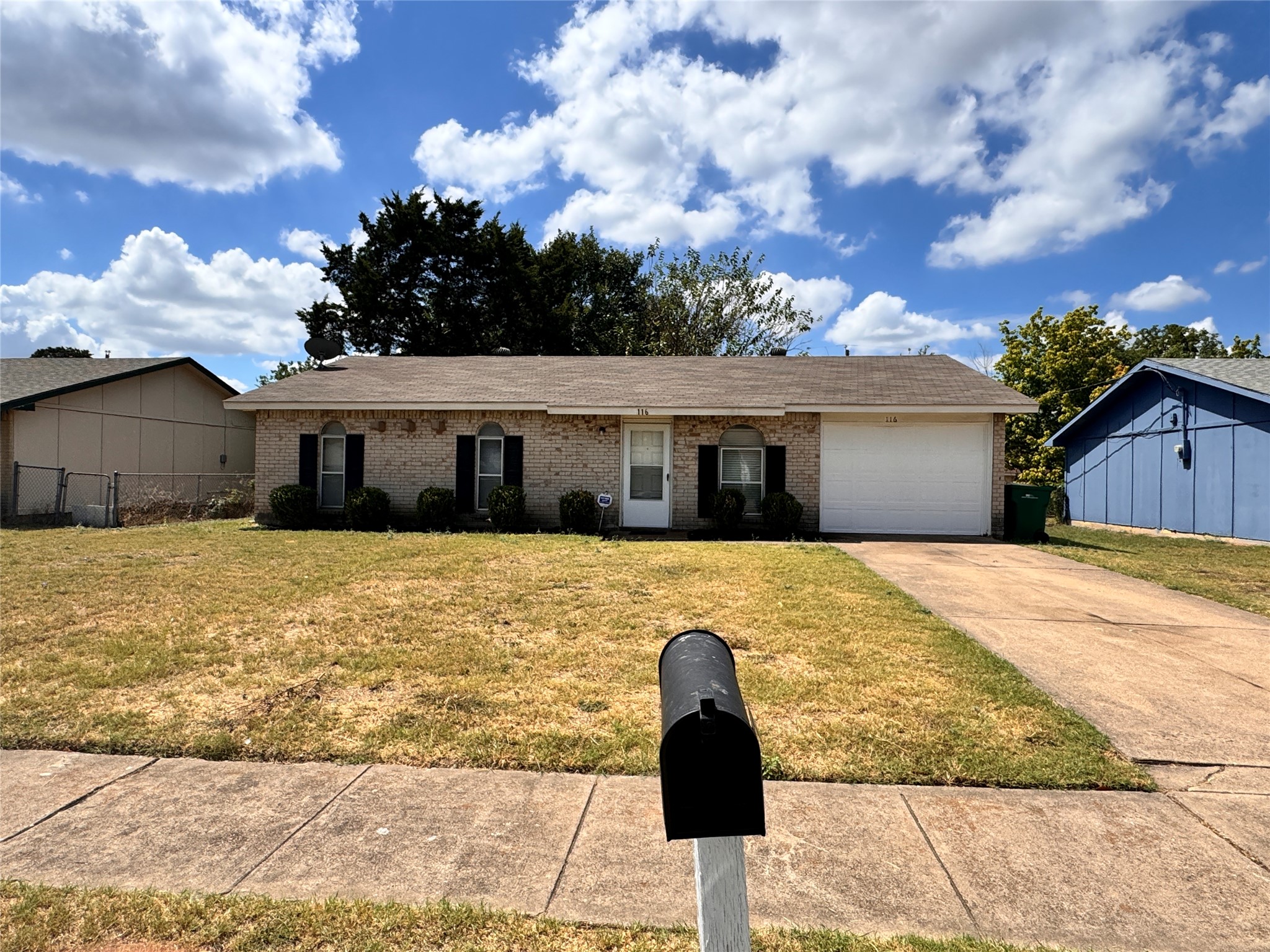 116 Cambridge Drive — photo