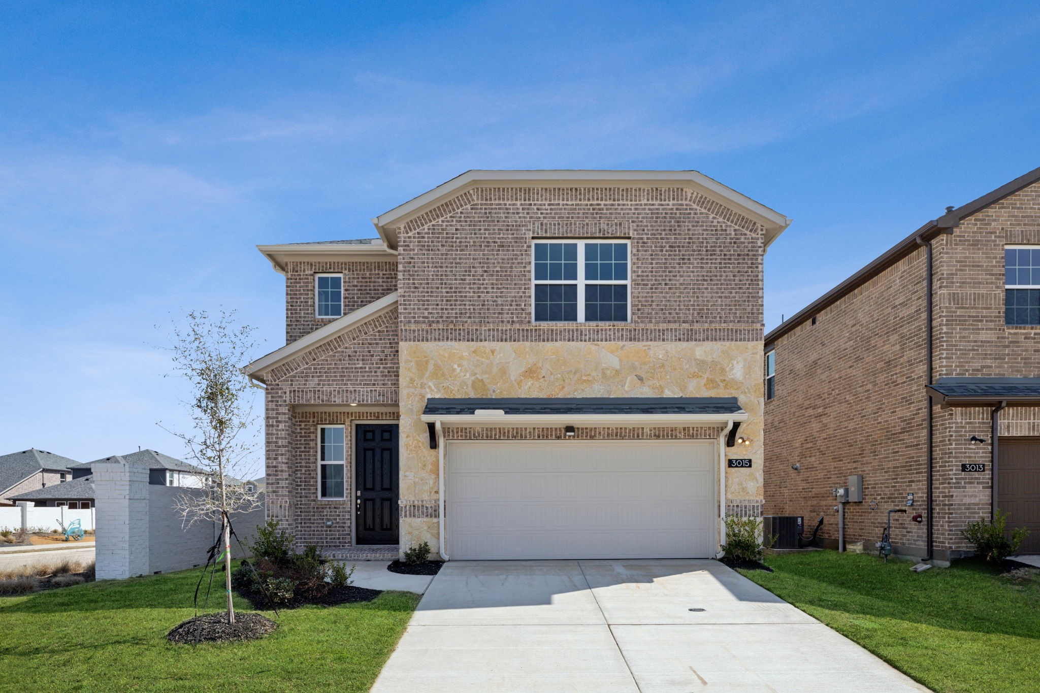 3015 Isla Terrace — photo