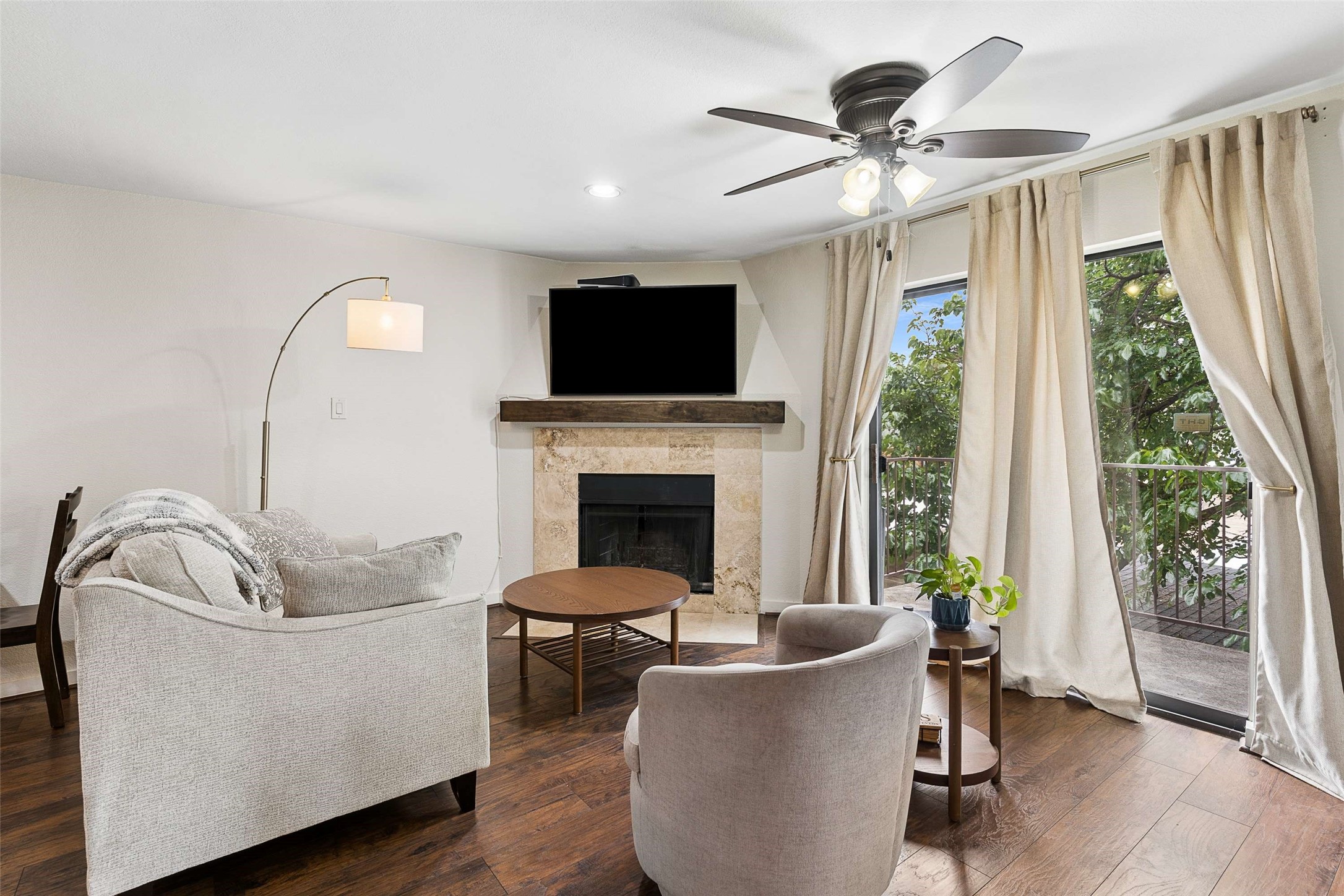 4777 Cedar Springs Road Unit 5P — photo