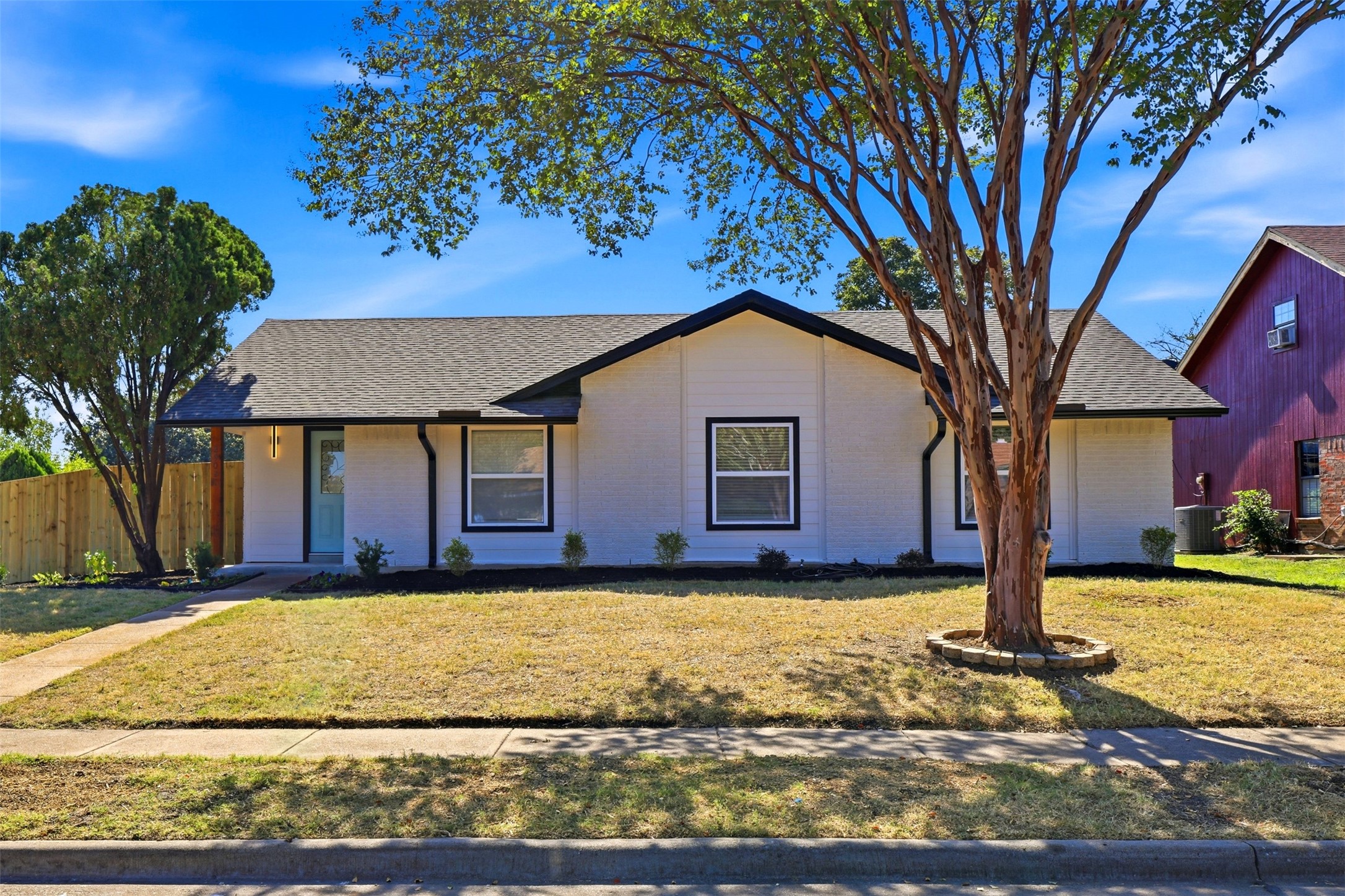 2902 Chisholm Trail — photo
