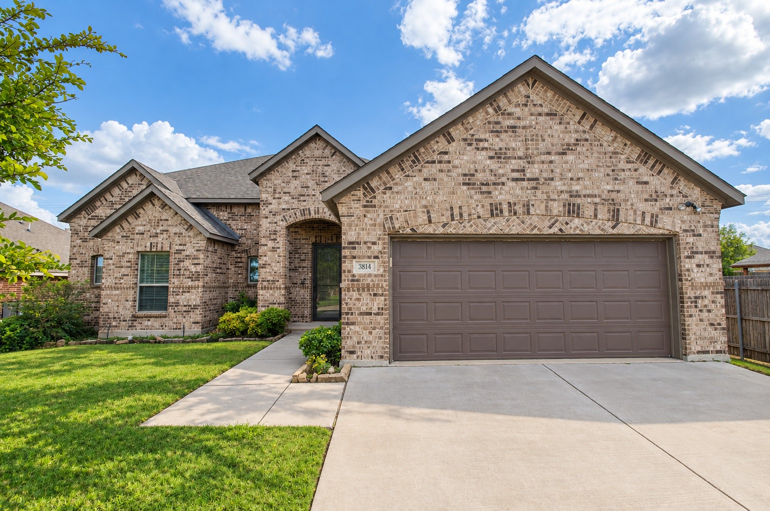 3814 Hyde Park Drive — photo