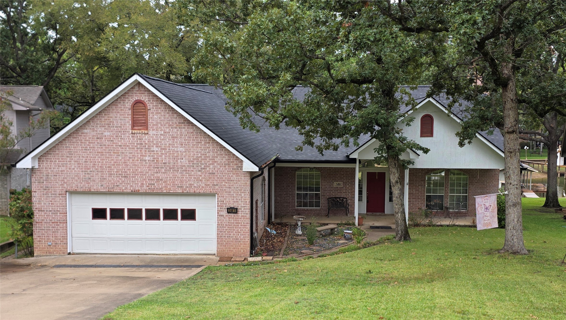 5488 Point LaVista — photo