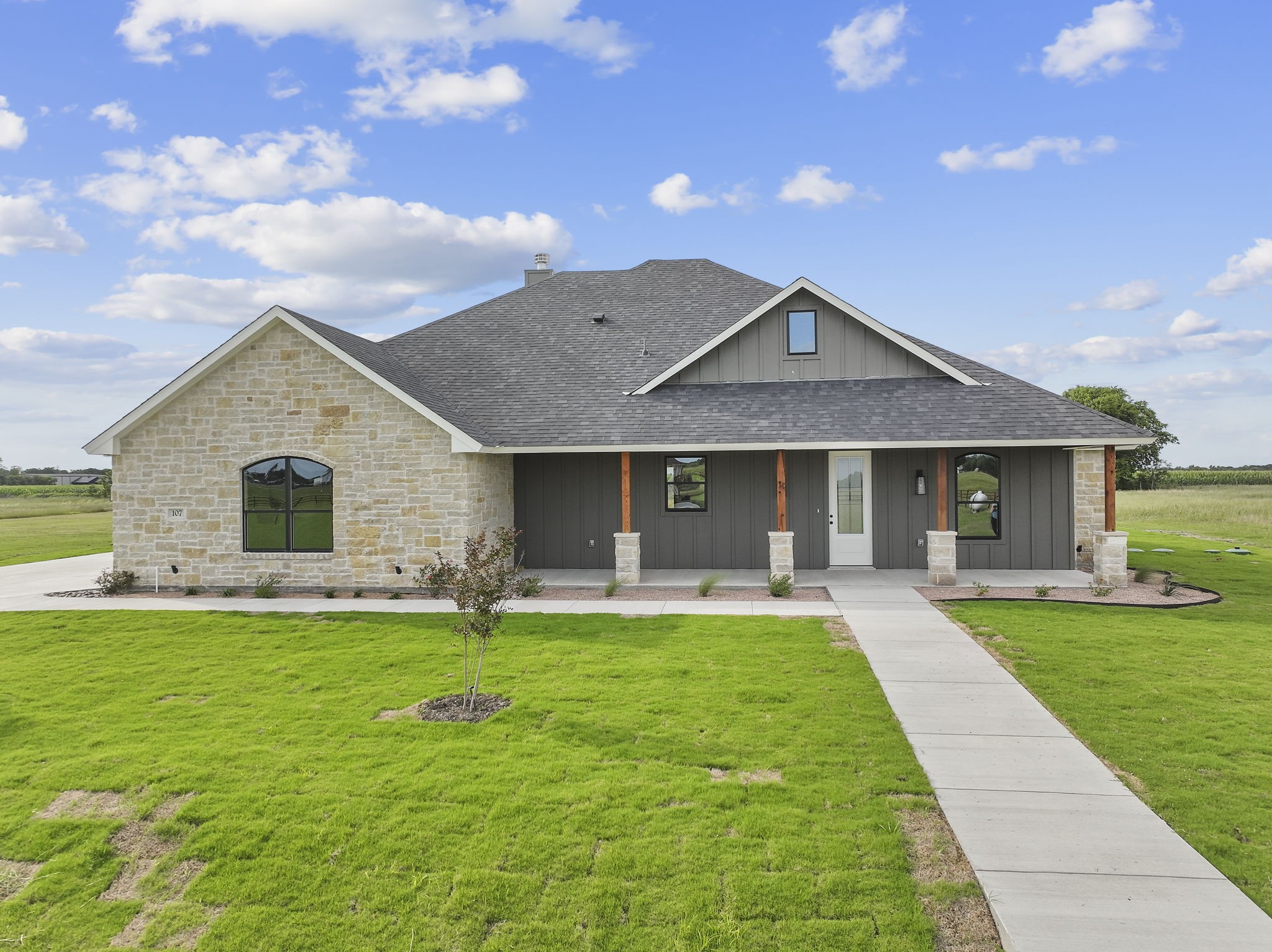 107 Pr 711 — photo
