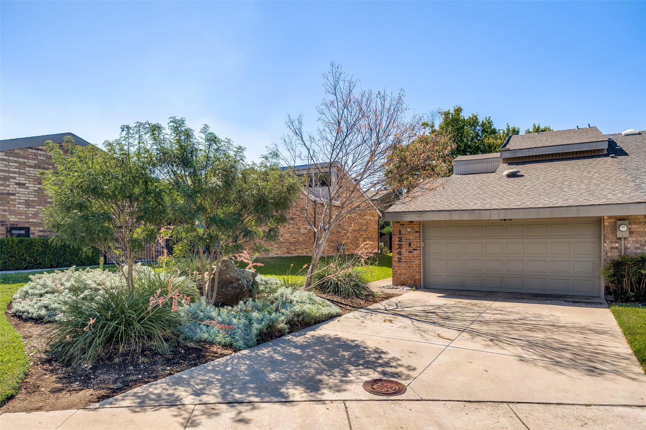 12242 Montego Plaza — photo