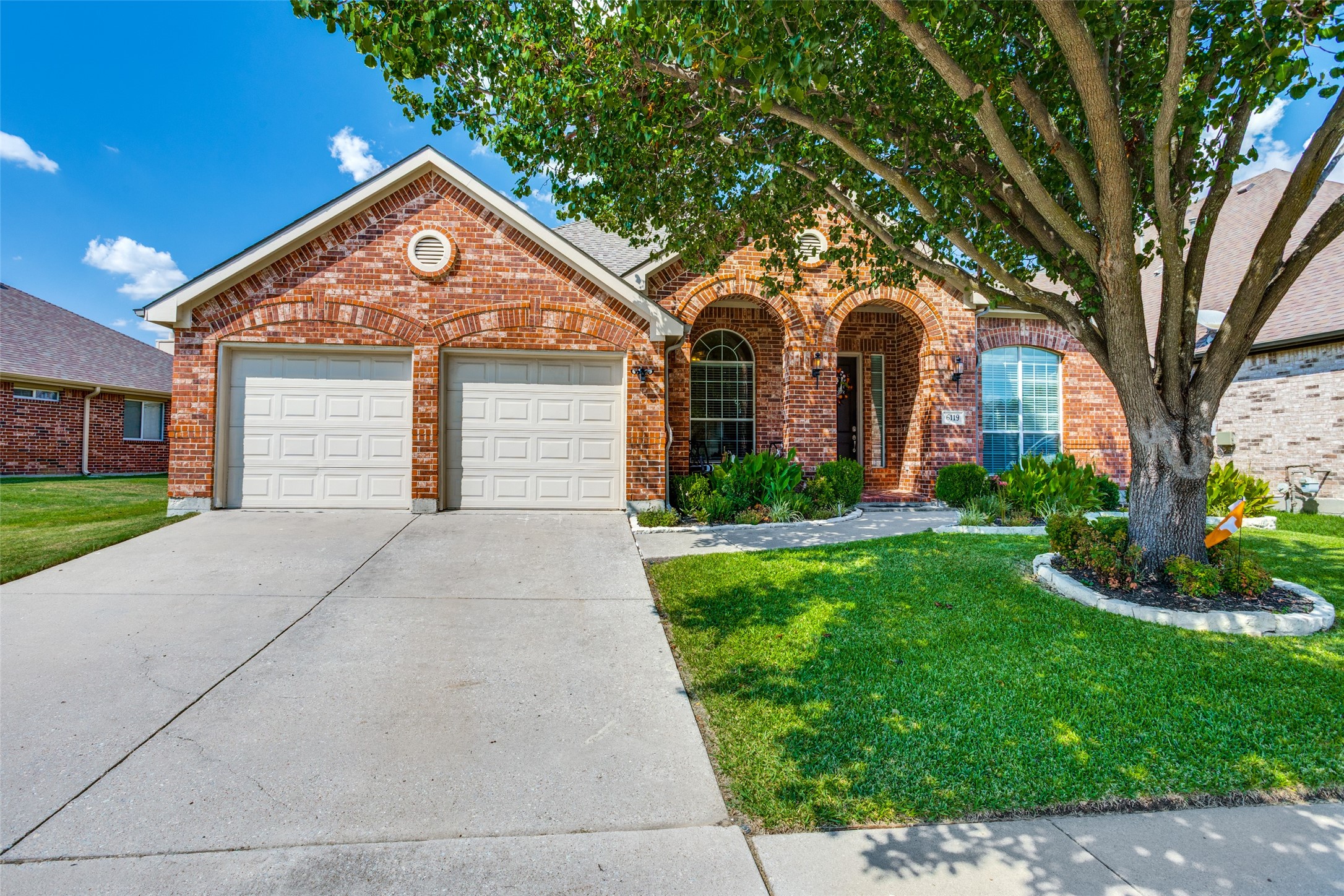 6119 Laurel Crest Lane — photo