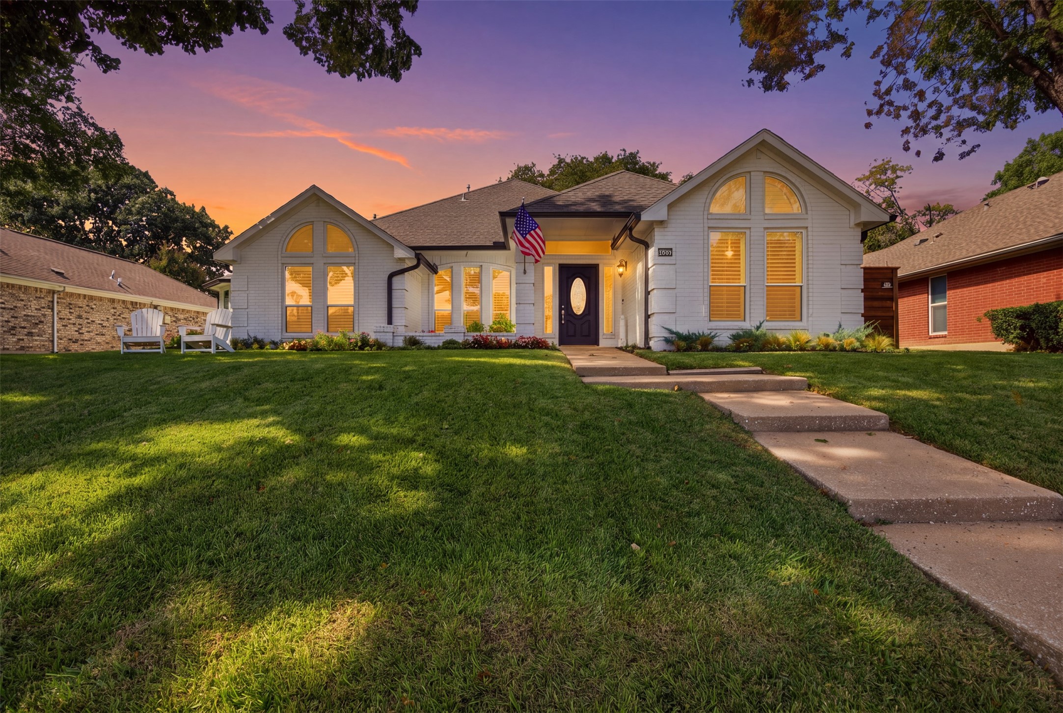 121 Lansdowne Circle — photo