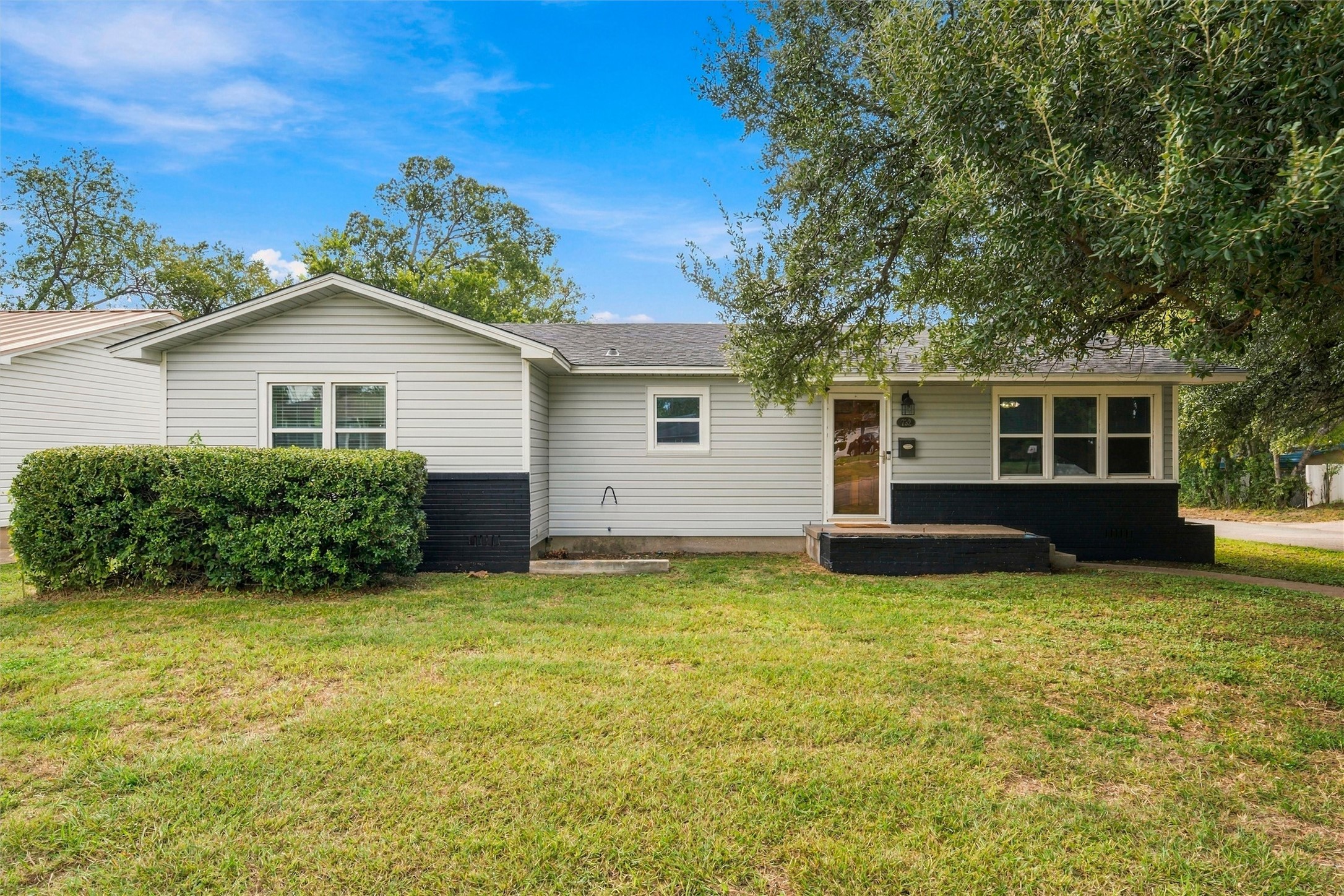 732 Guthrie Drive — photo